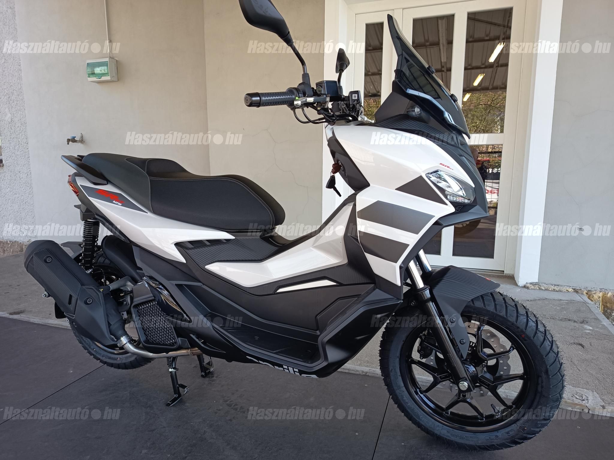 APRILIA SR GT 125 2025/12 - 1