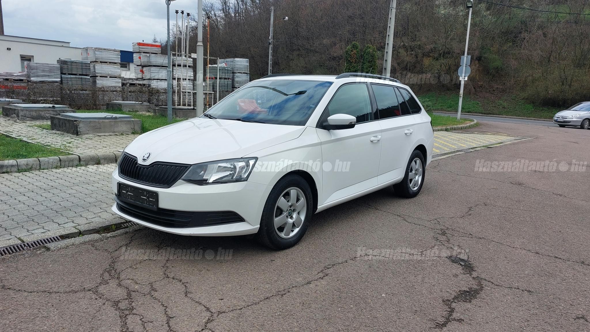 SKODA FABIA 2017/2 - 1