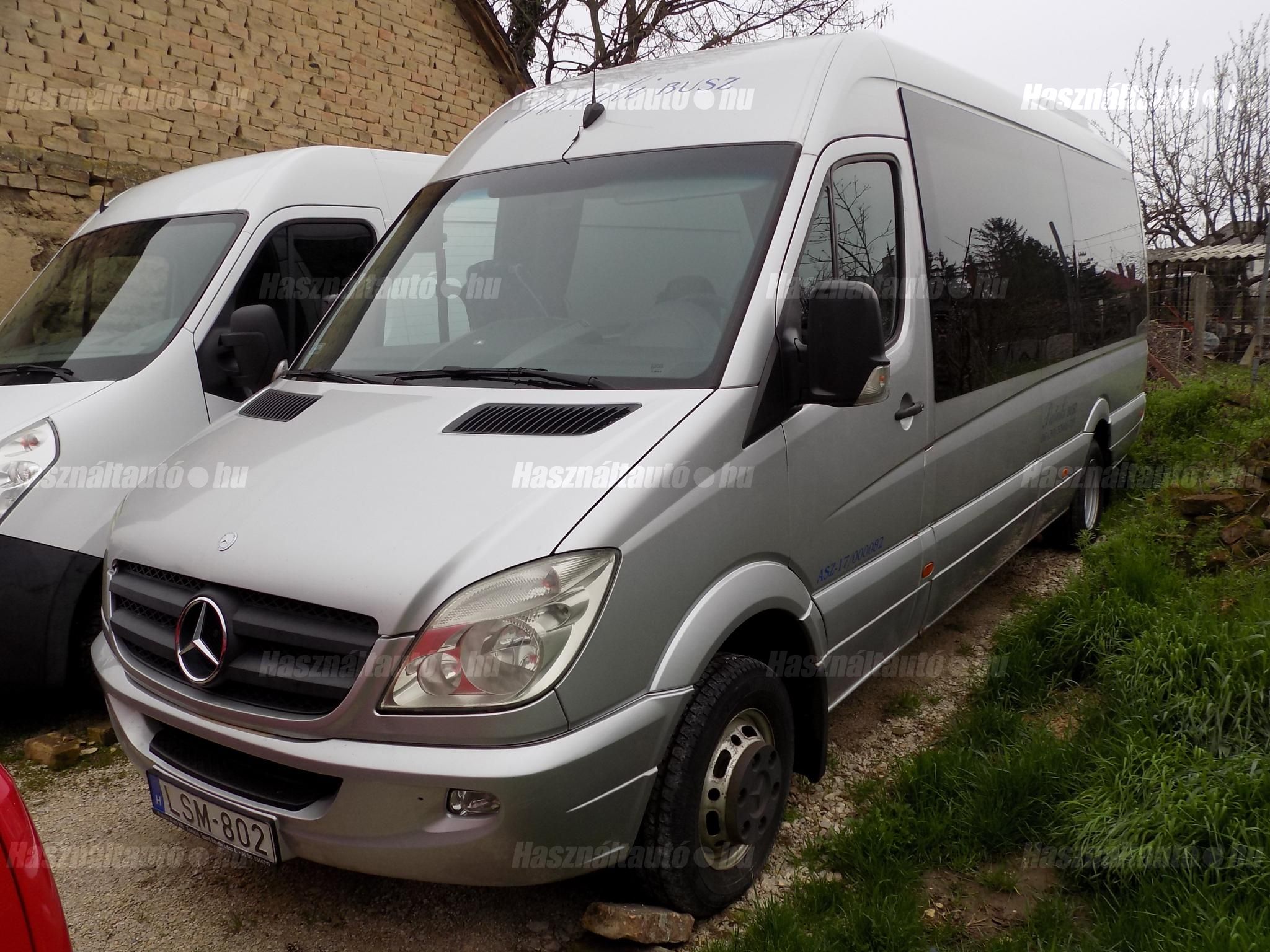 MERCEDES-BENZ 2010/7 - 1