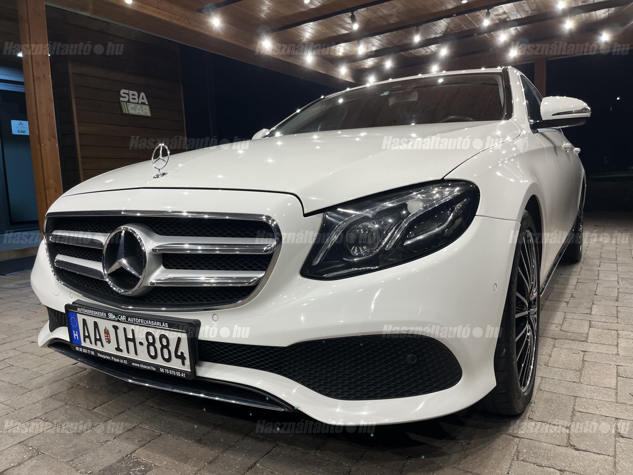 MERCEDES-BENZ E 200 2017/5 - 1