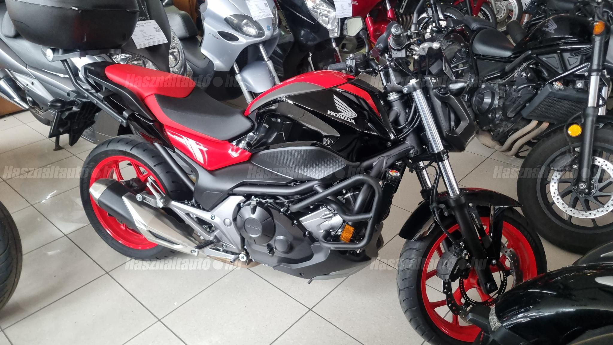 HONDA NC 750 S 2018/5 - 1