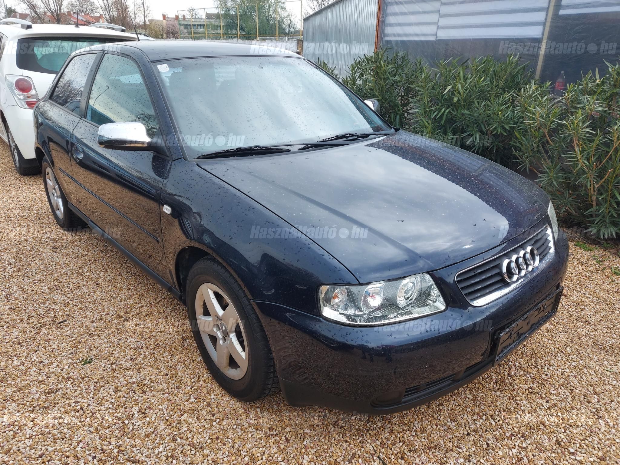AUDI A3 2002/2 - 1