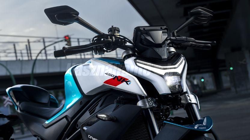 CFMOTO 450 NK 2025 - 1
