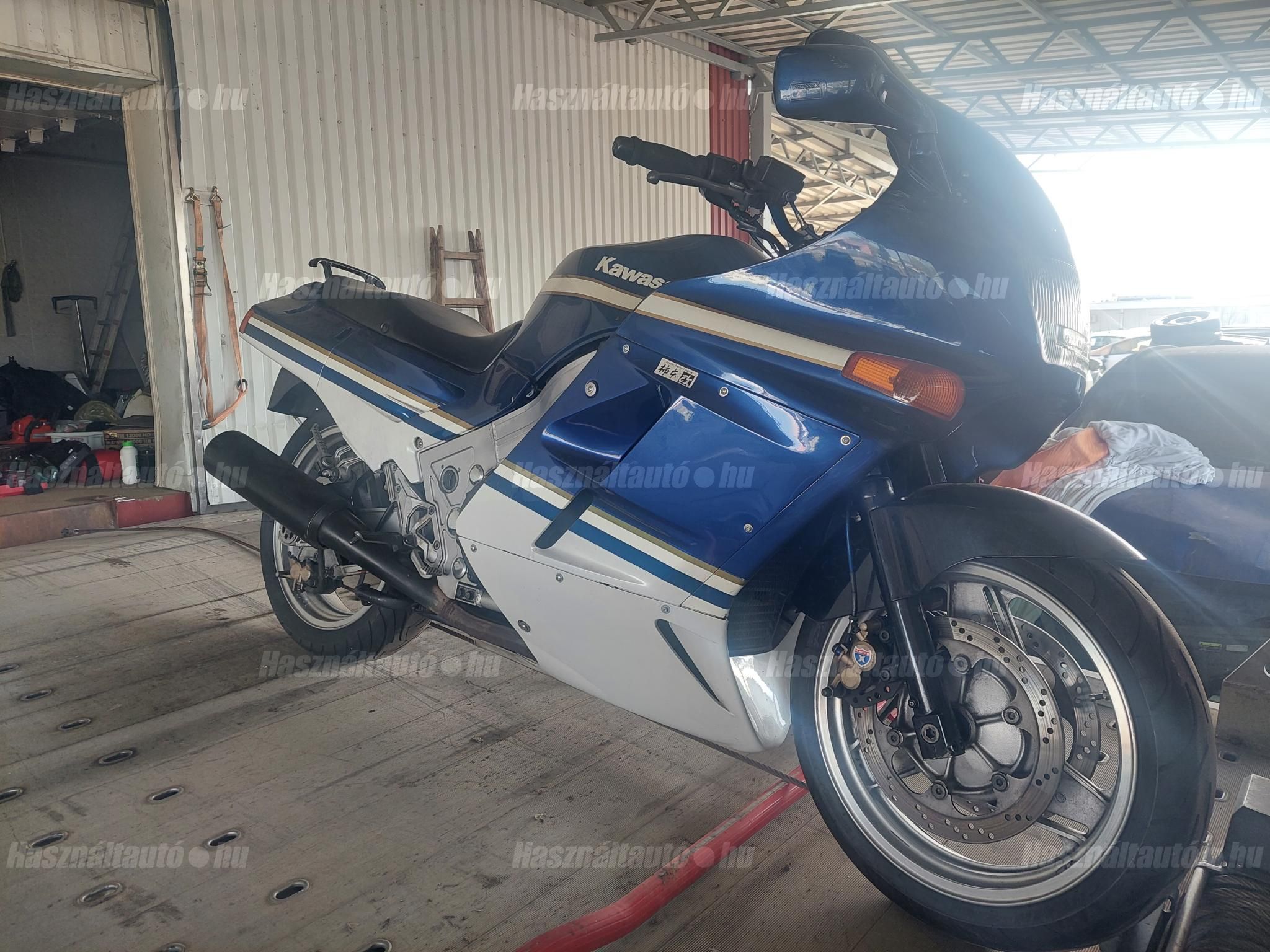 KAWASAKI ZX 10 1989/4 - 1