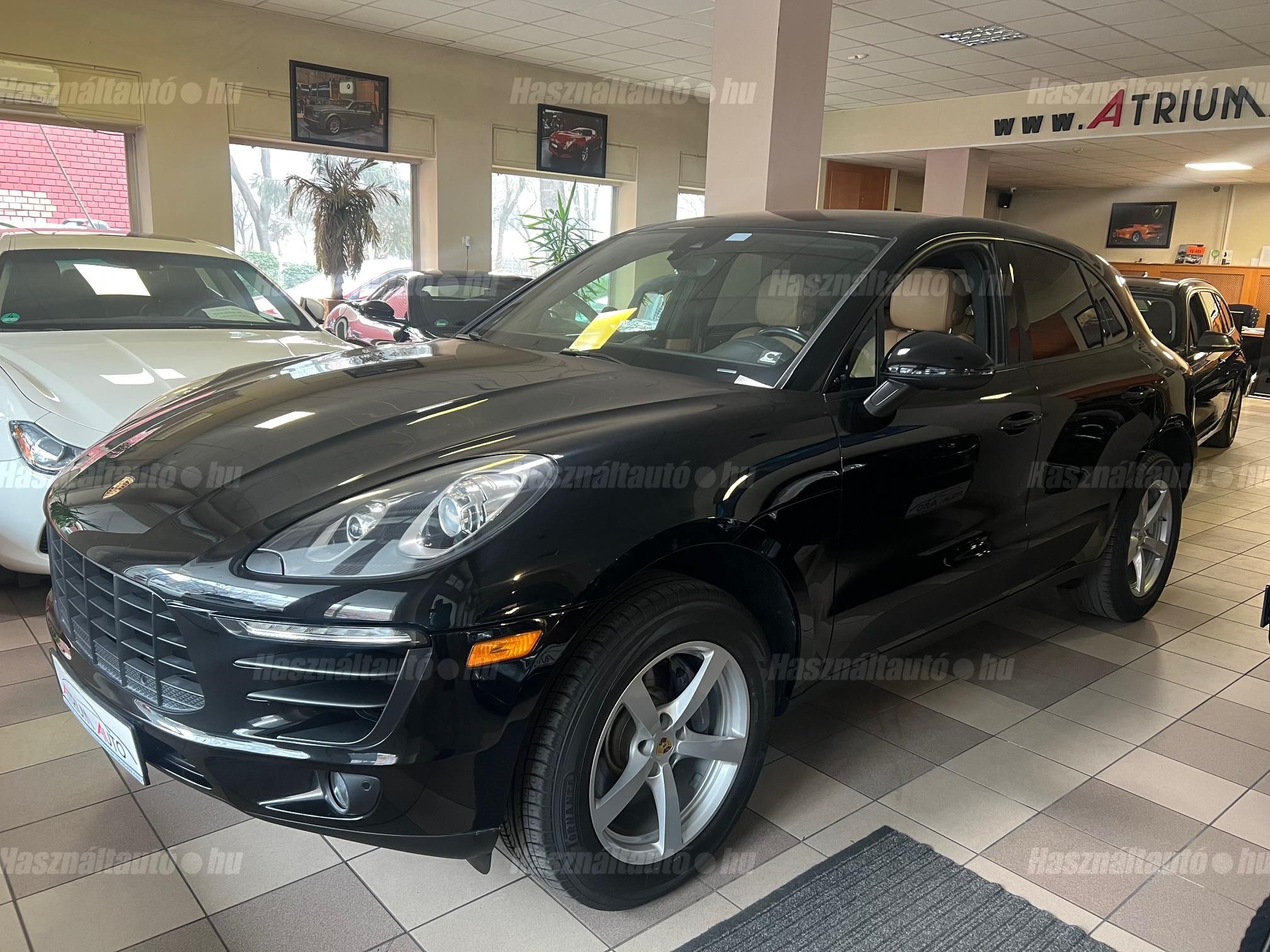 PORSCHE MACAN 2018 - 1