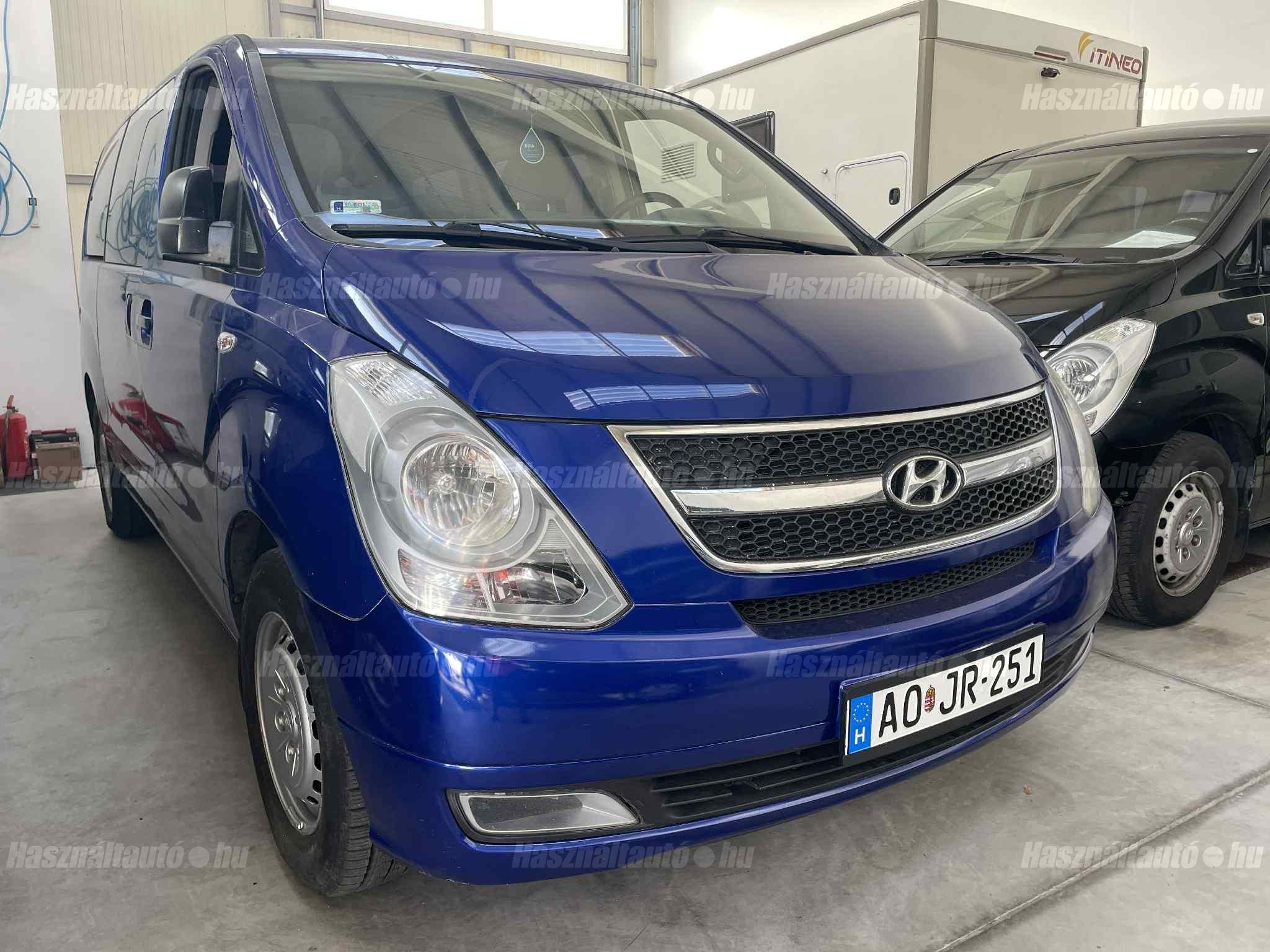 HYUNDAI H-1 2012/9 - 1