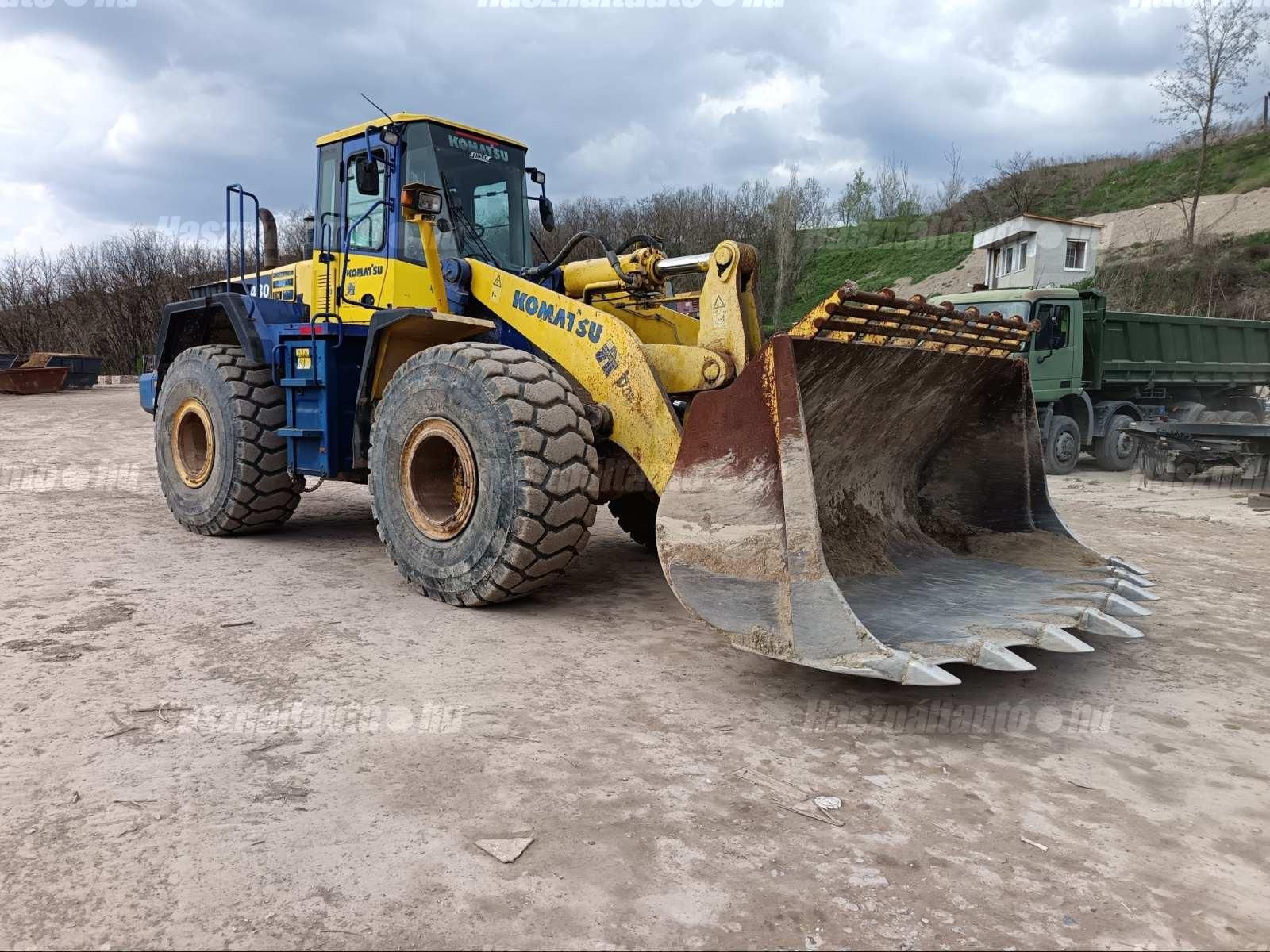 KOMATSU 2004 - 1