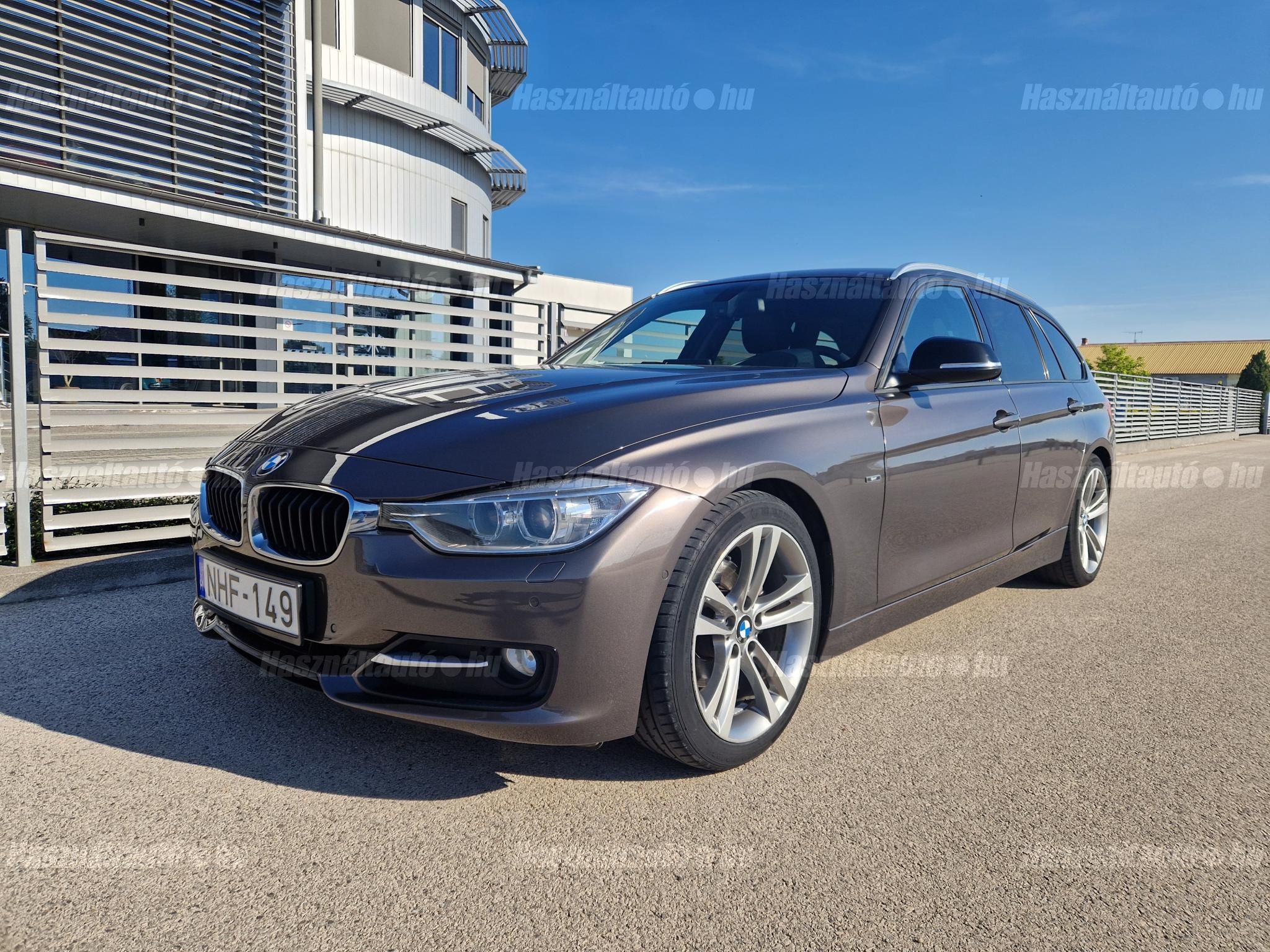 BMW 330 2012/11 - 1