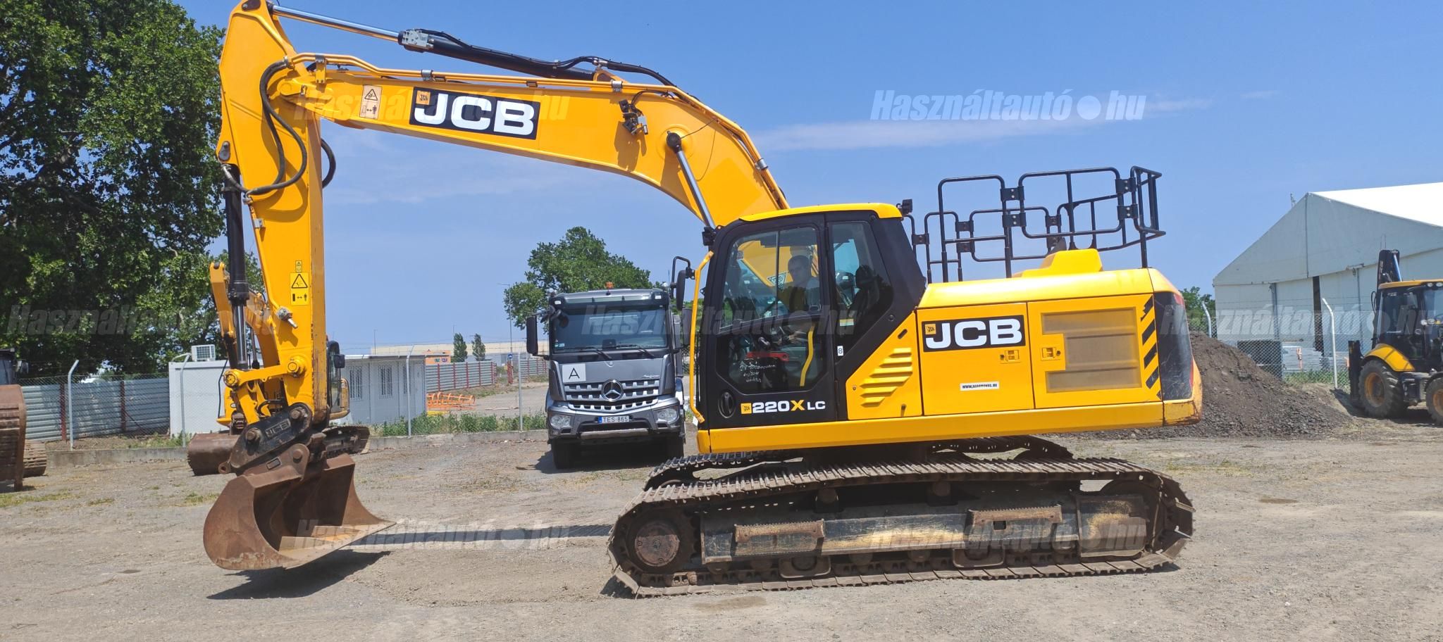 JCB 2018 - 1