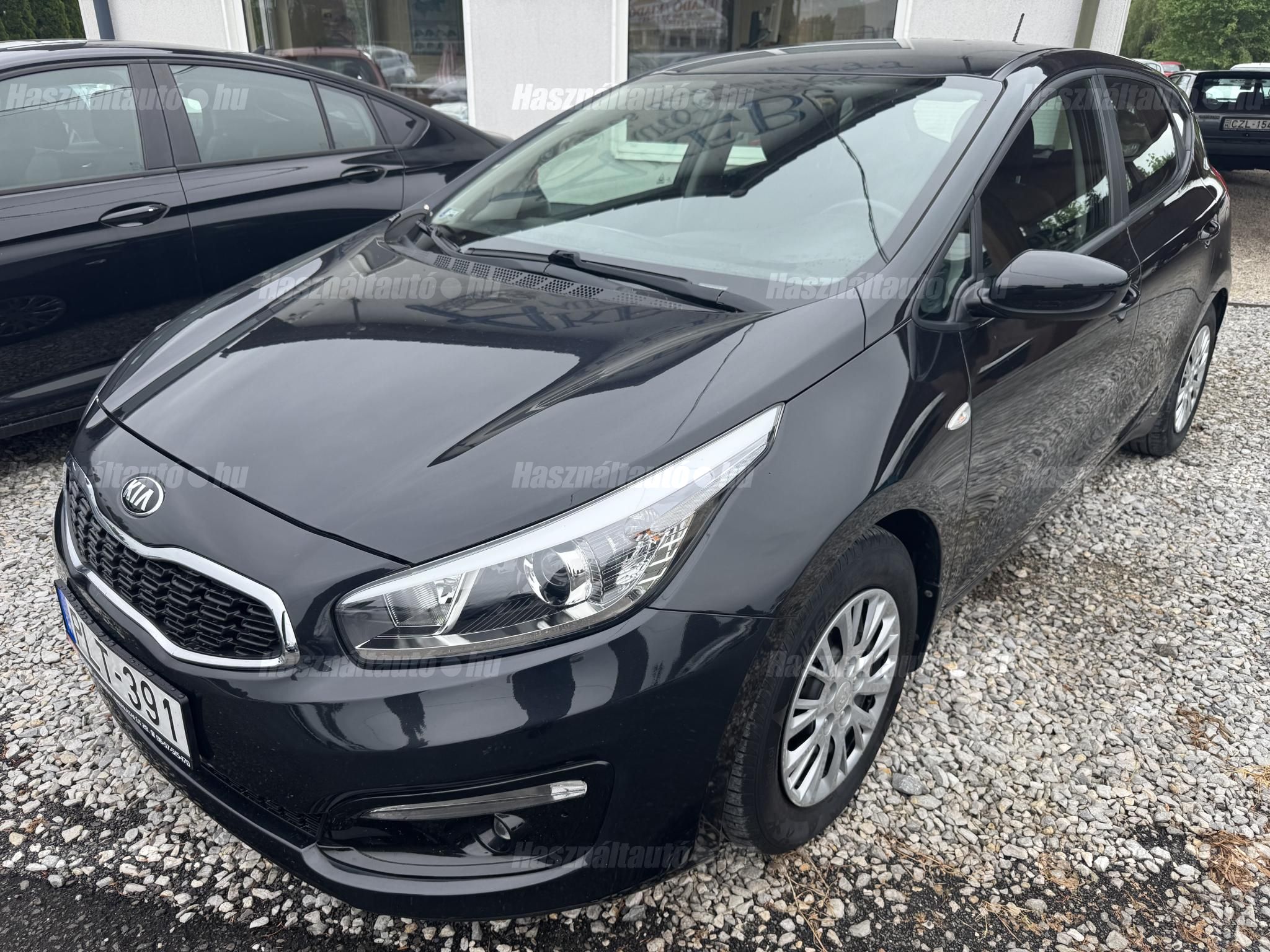 KIA CEE'D 2017/11 - 1