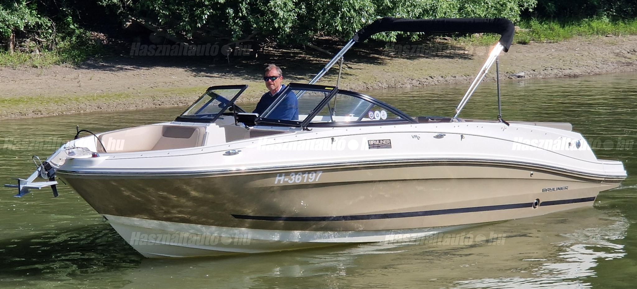 BAYLINER 2019/4 - 1