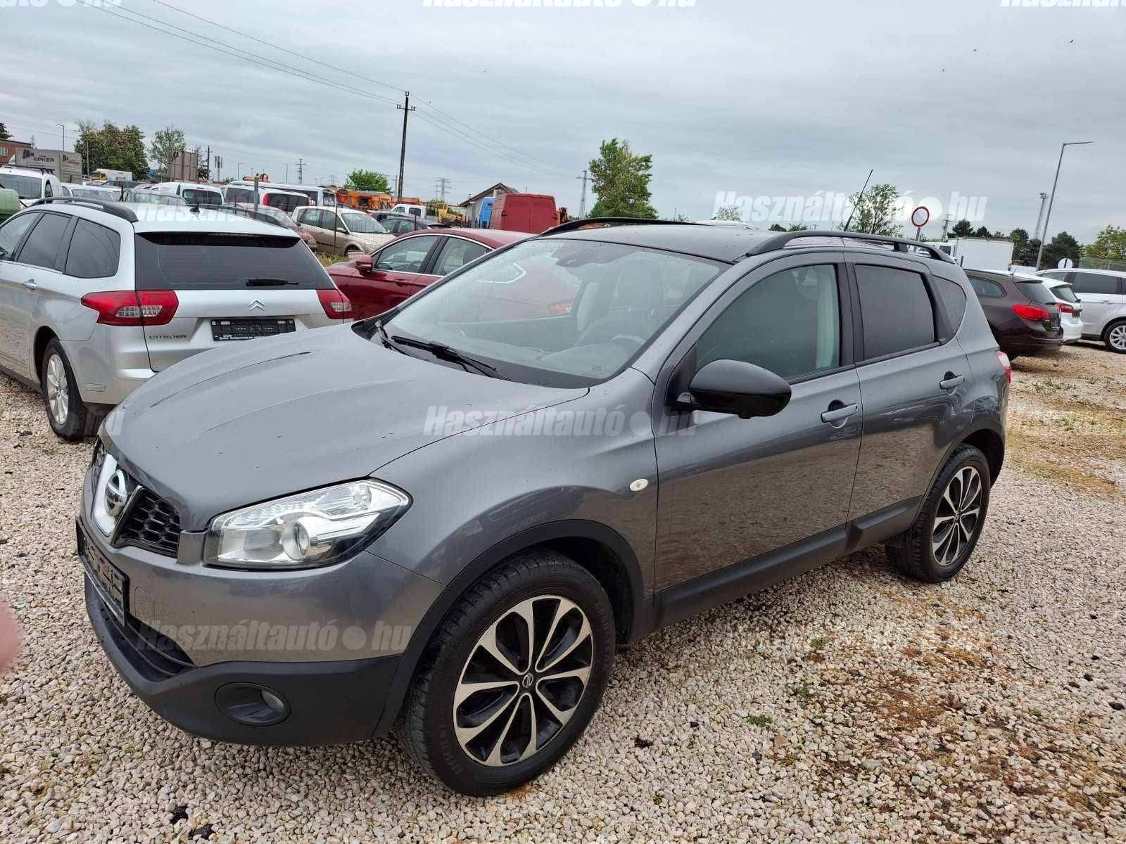 NISSAN QASHQAI 2013/8 - 1