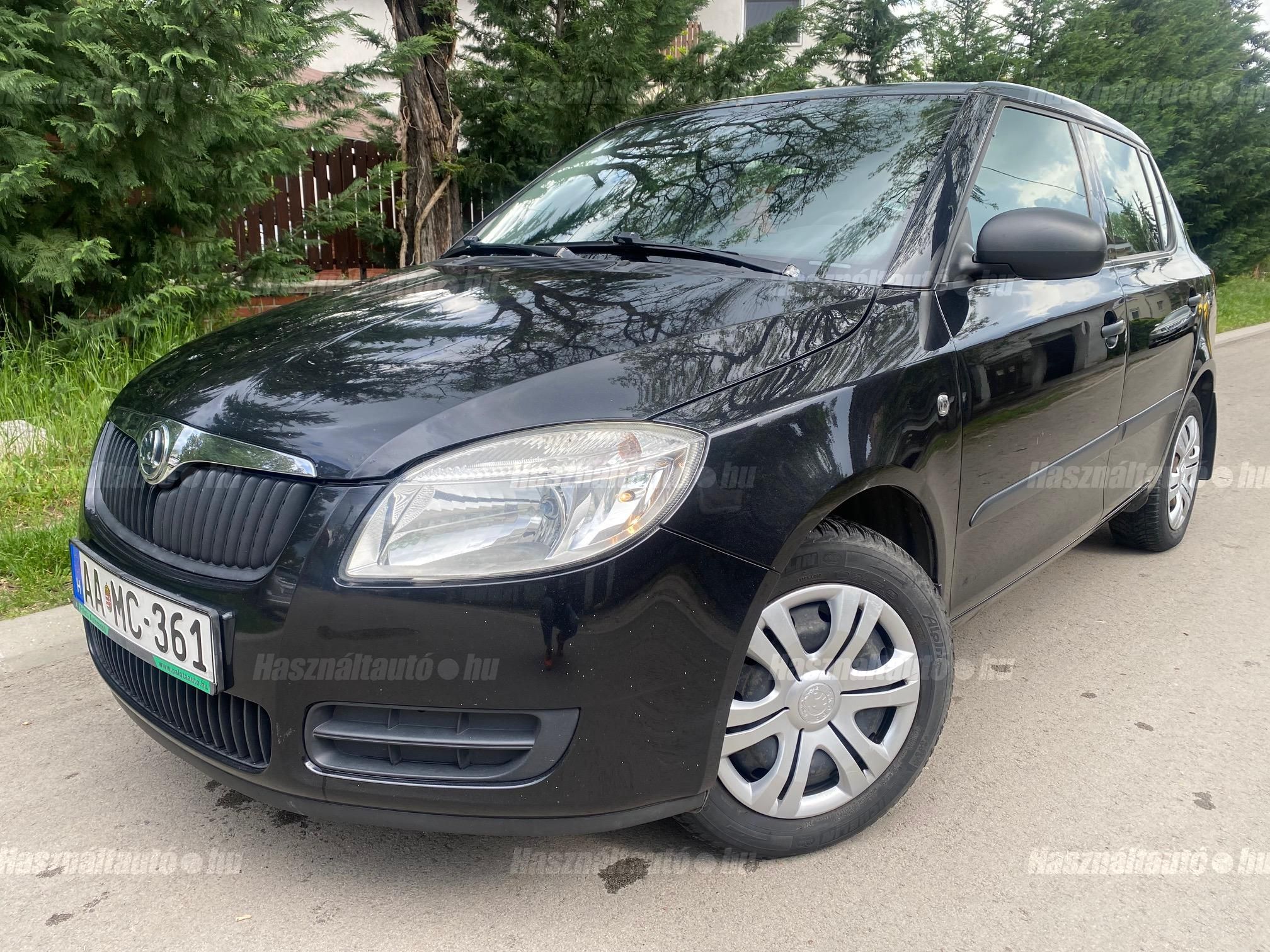 SKODA FABIA 2009/10 - 1