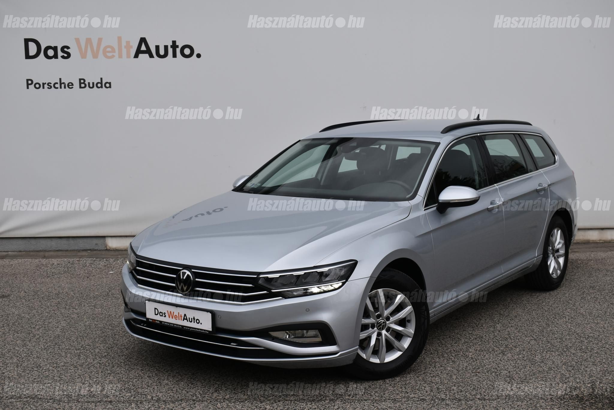 VOLKSWAGEN PASSAT 2022/8 - 1