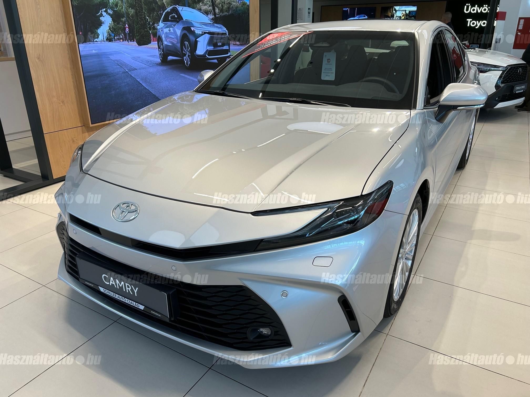 TOYOTA CAMRY 2025 - 1