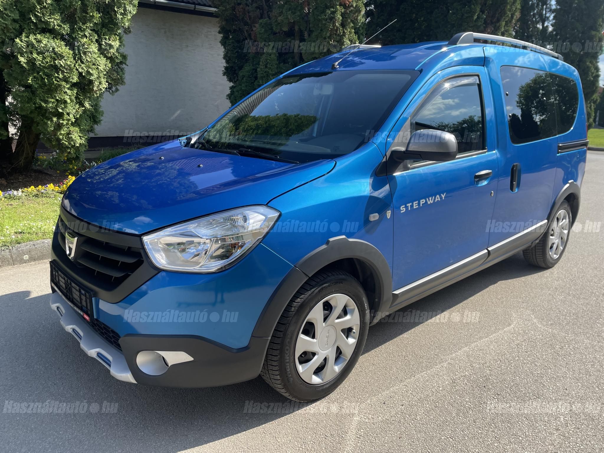 DACIA DOKKER 2017/5 - 1