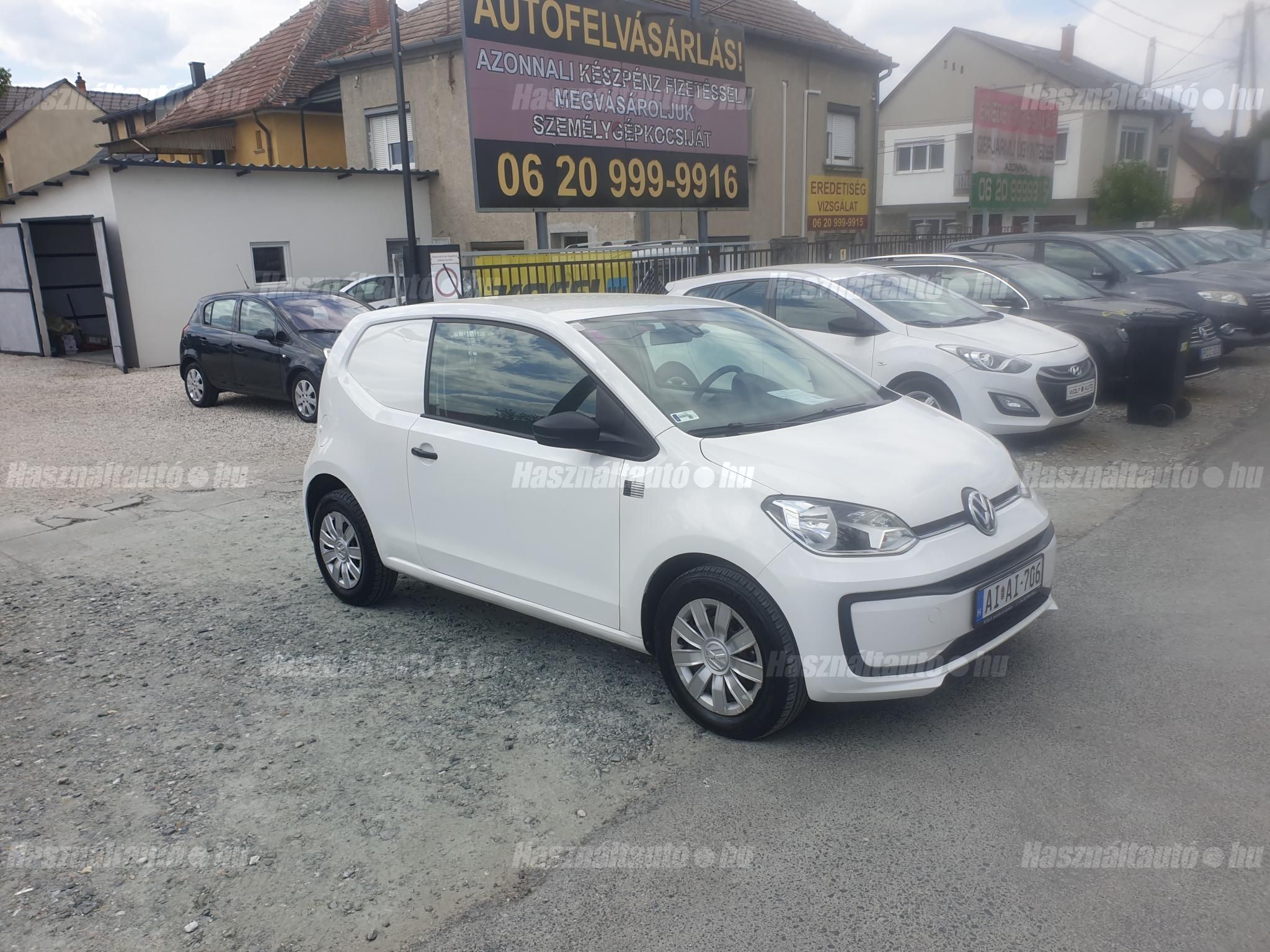 VOLKSWAGEN UP 2019/1 - 1