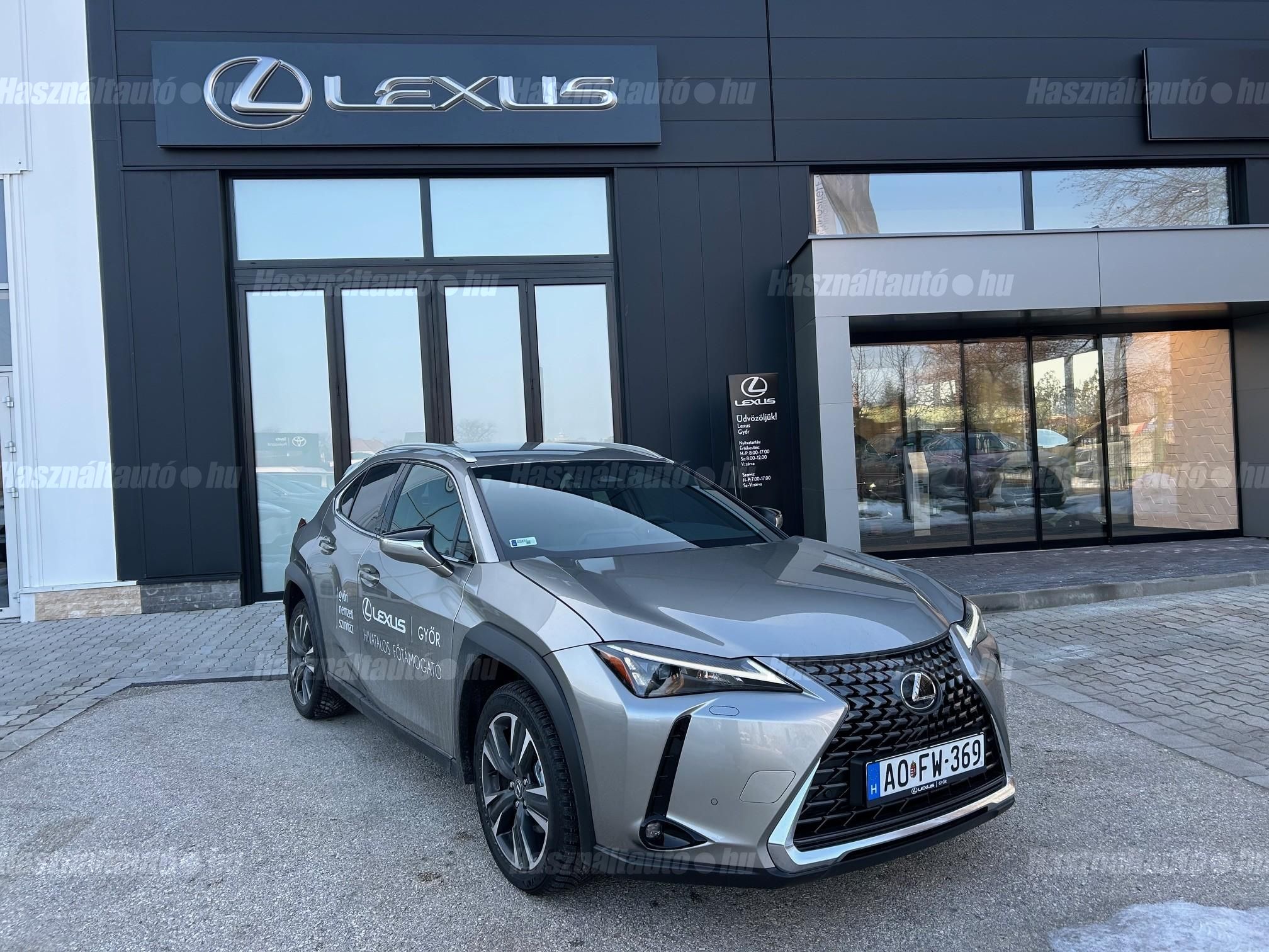 LEXUS UX 2024/9 - 1