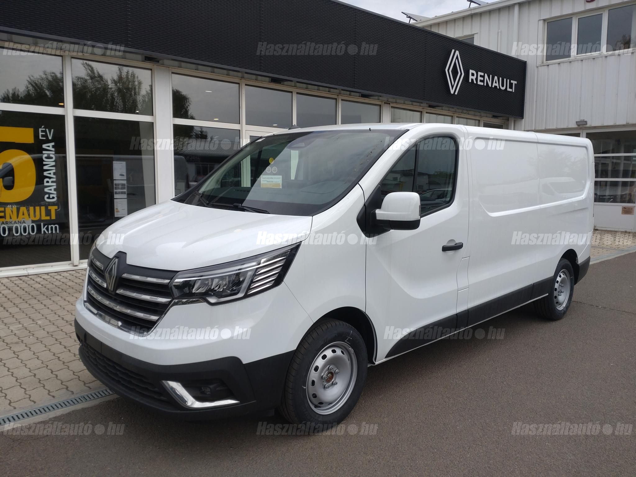 RENAULT TRAFIC 2025 - 1