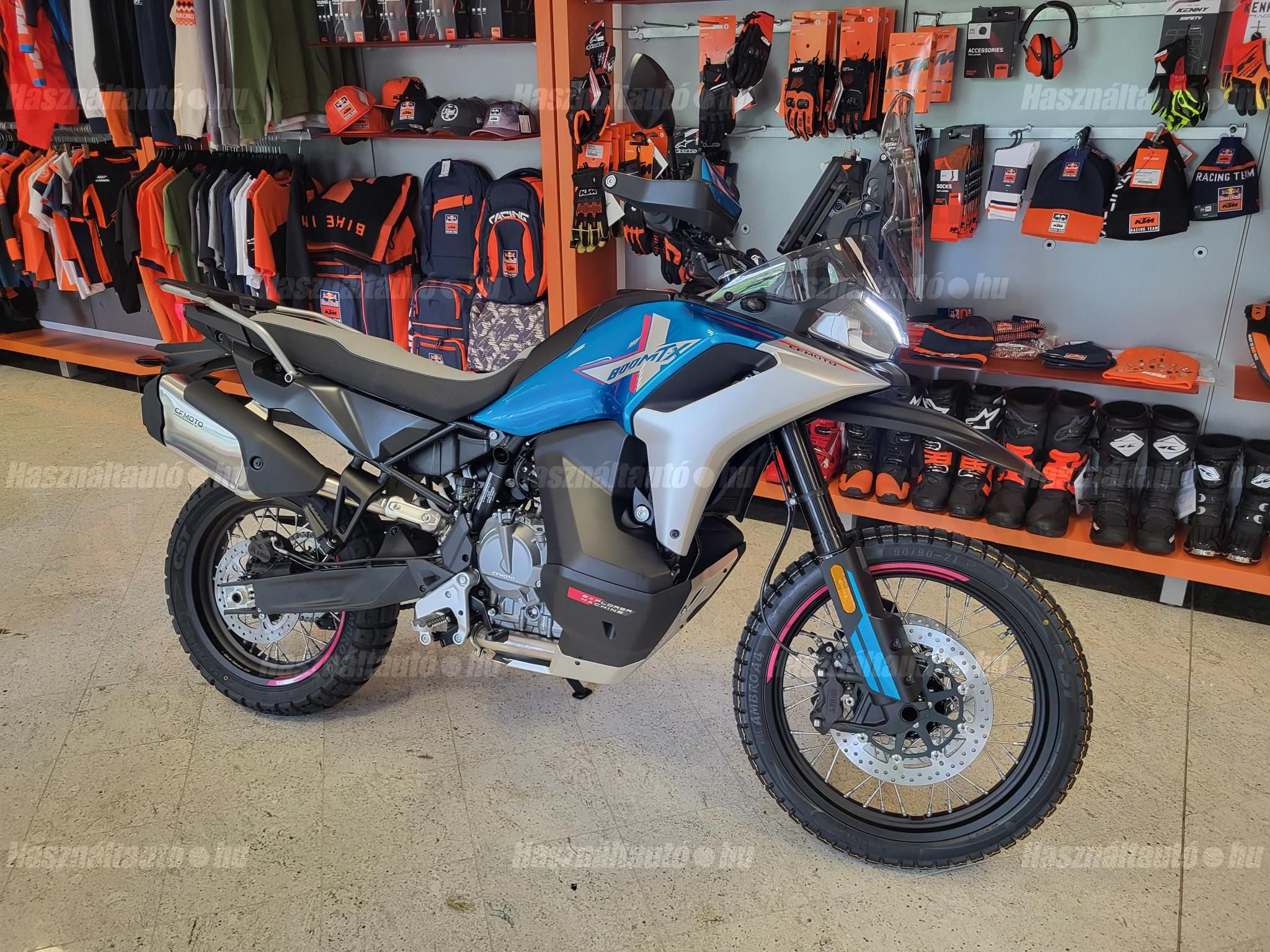 CFMOTO 800 MT 2025 - 1