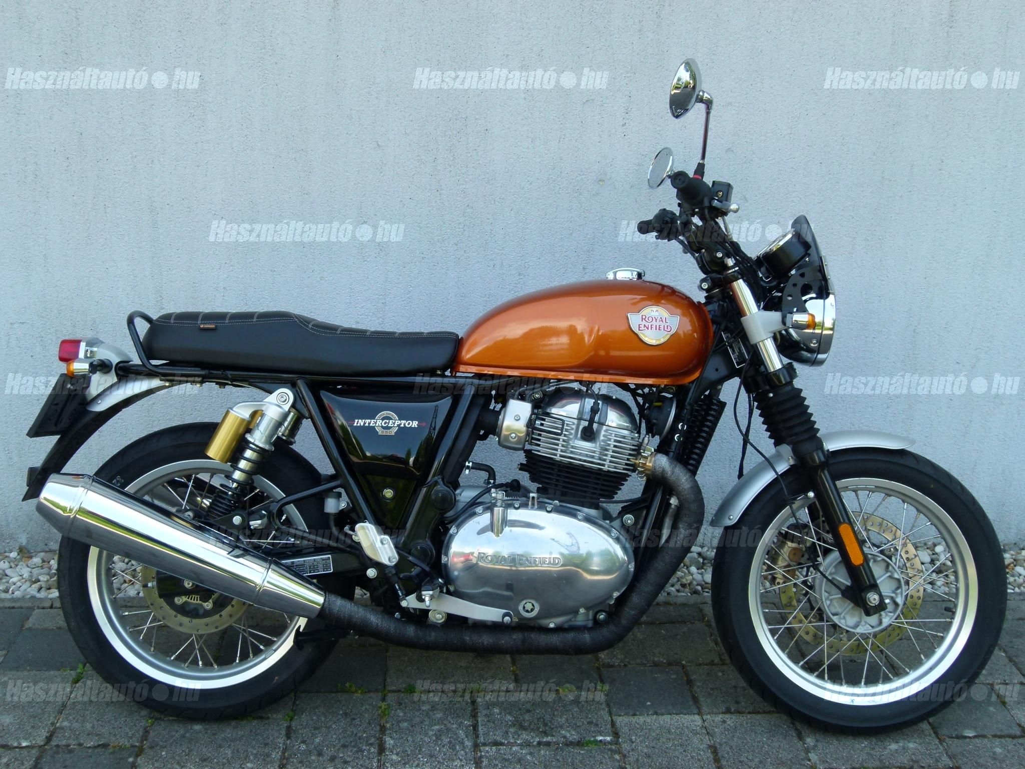 ROYAL ENFIELD INTERCEPTOR 2022/8 - 1