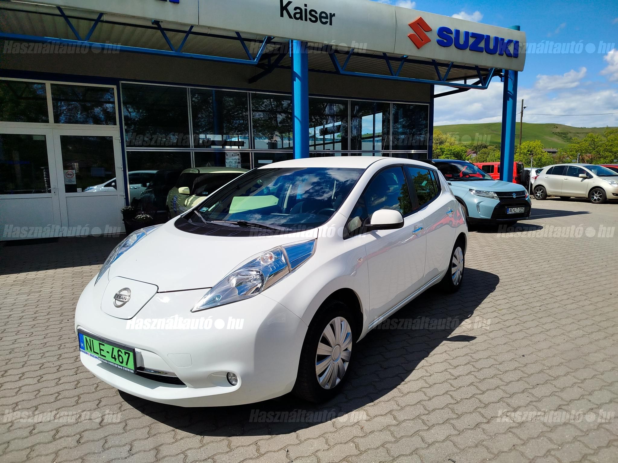 NISSAN LEAF 2017/9 - 1