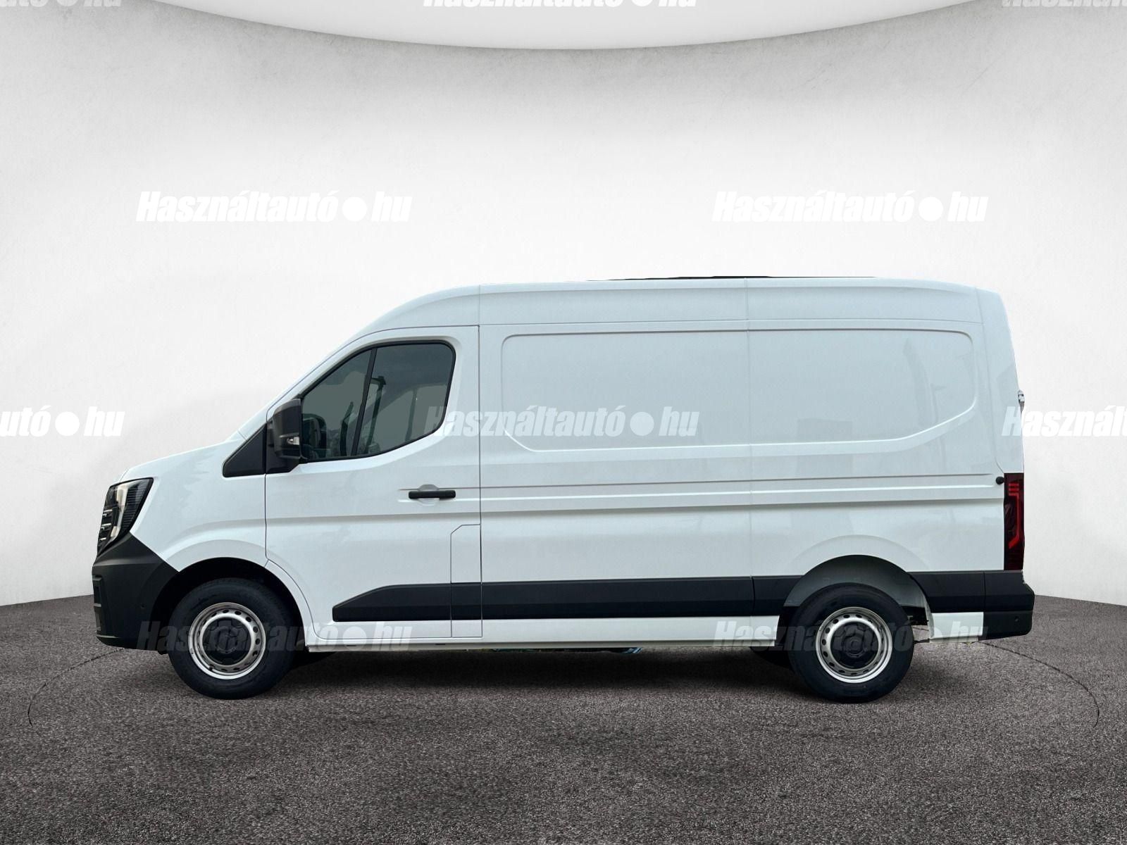 NISSAN INTERSTAR 2026 - 1
