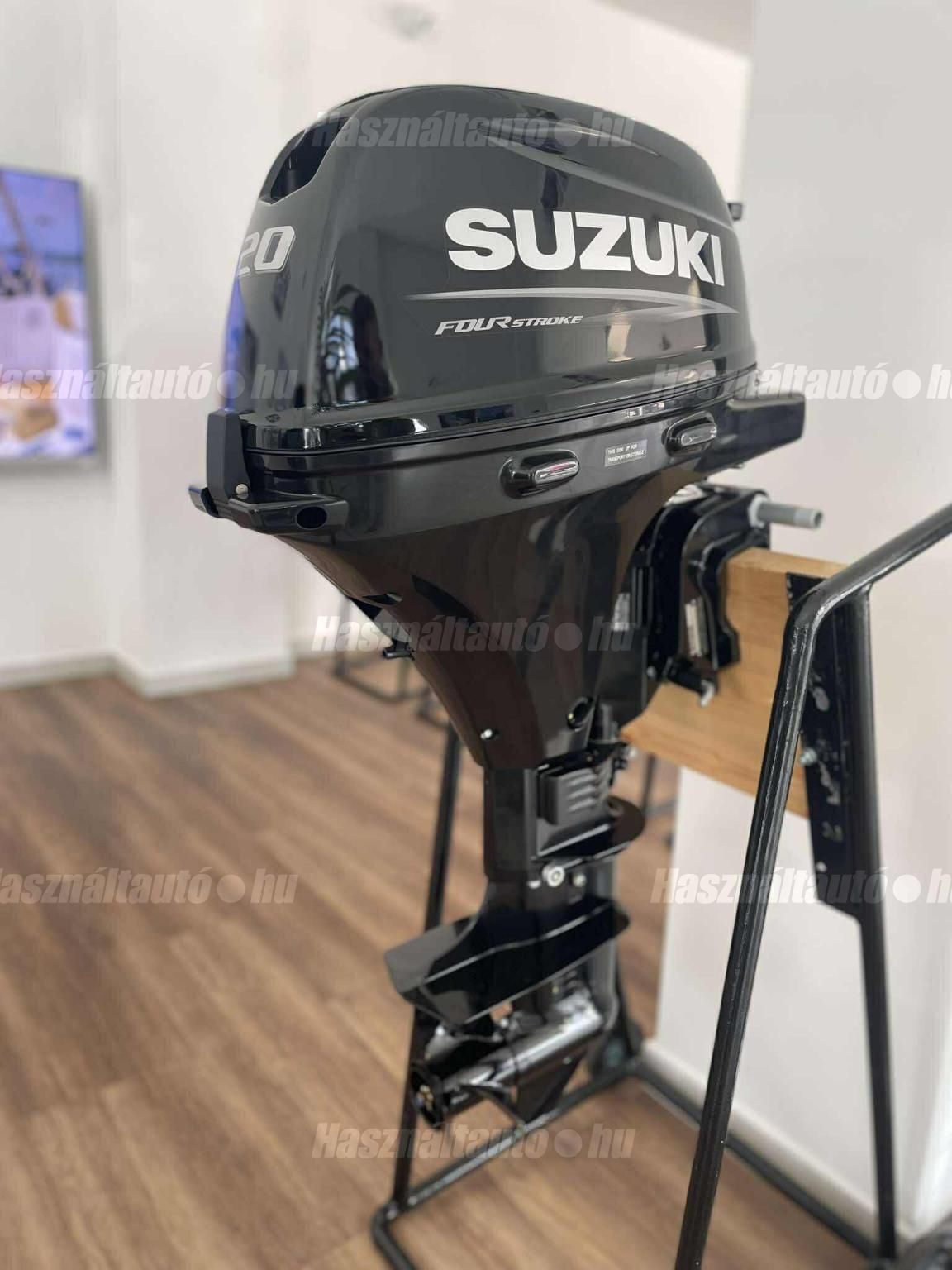 SUZUKI 2025 - 1