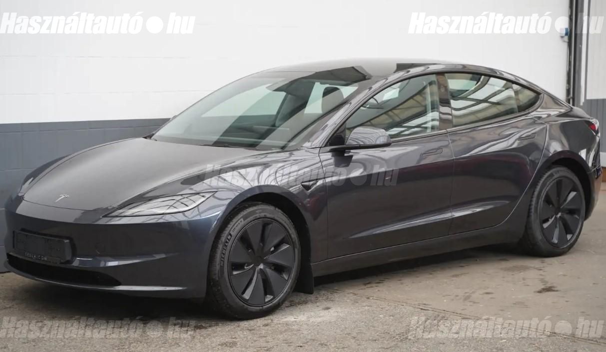 TESLA MODEL 3 2025 - 1