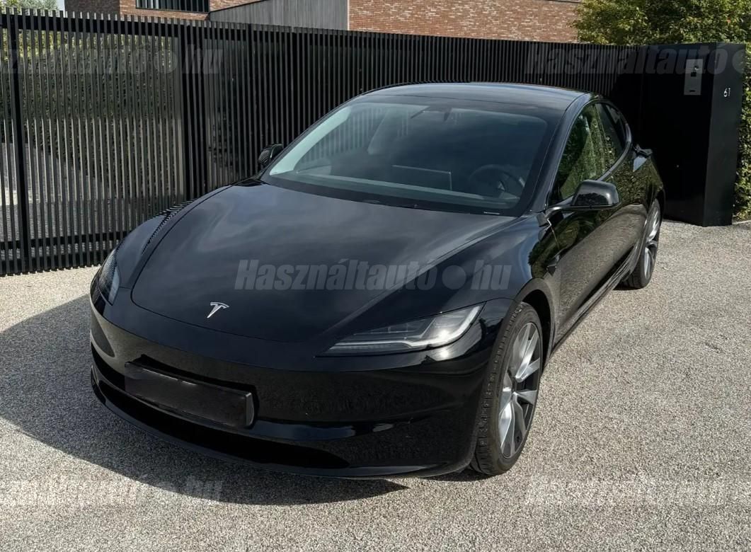 TESLA MODEL 3 2025 - 1