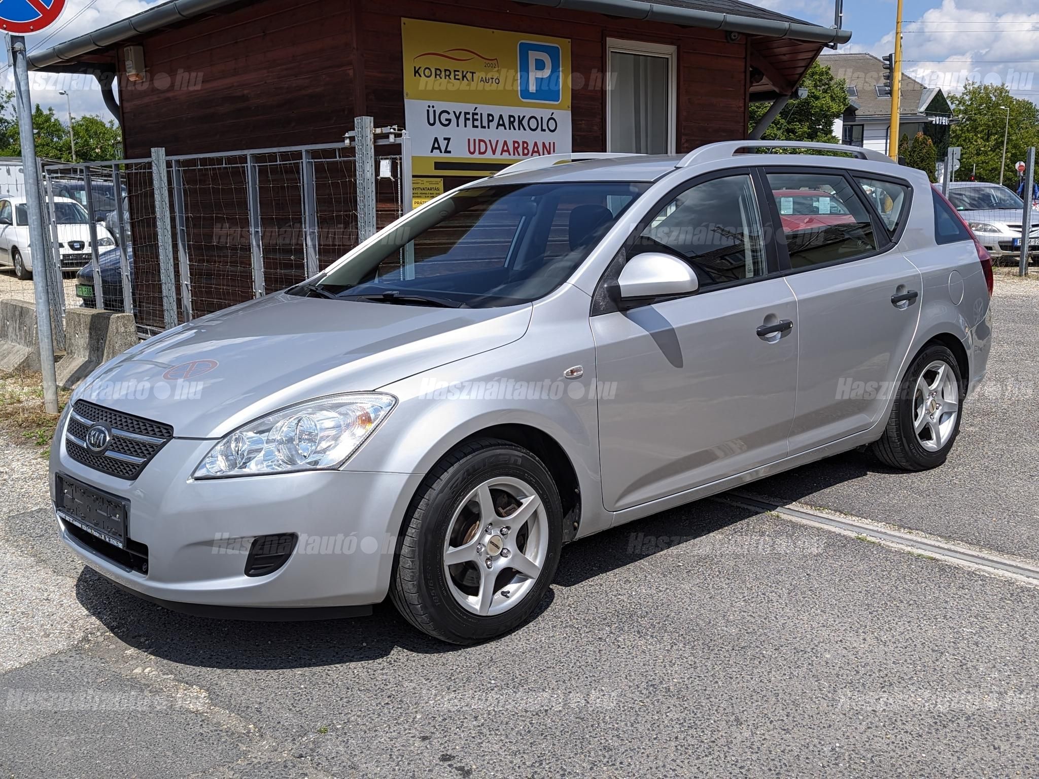 KIA CEE'D 2008/10 - 1