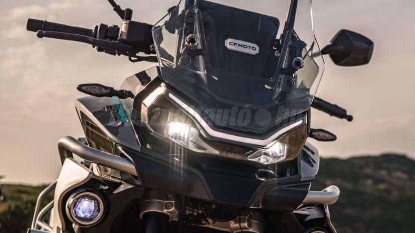 CFMOTO 800 MT 2025 - 1