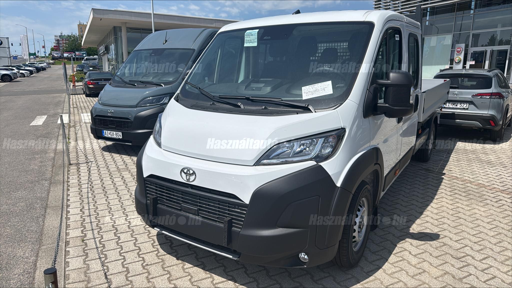 Toyota Max Dupla kabin