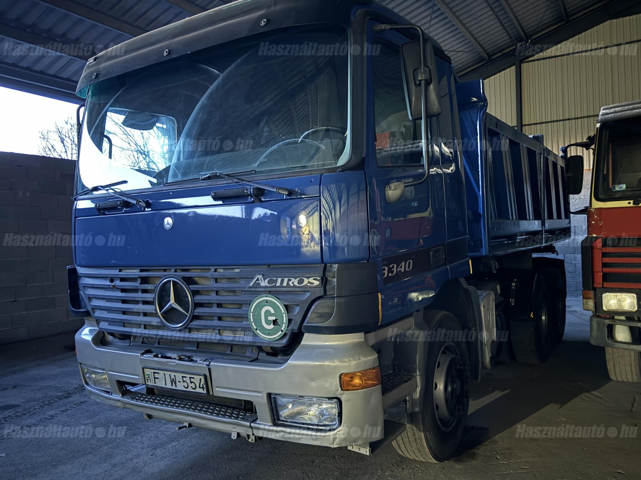 MERCEDES-BENZ 2002/11 - 1
