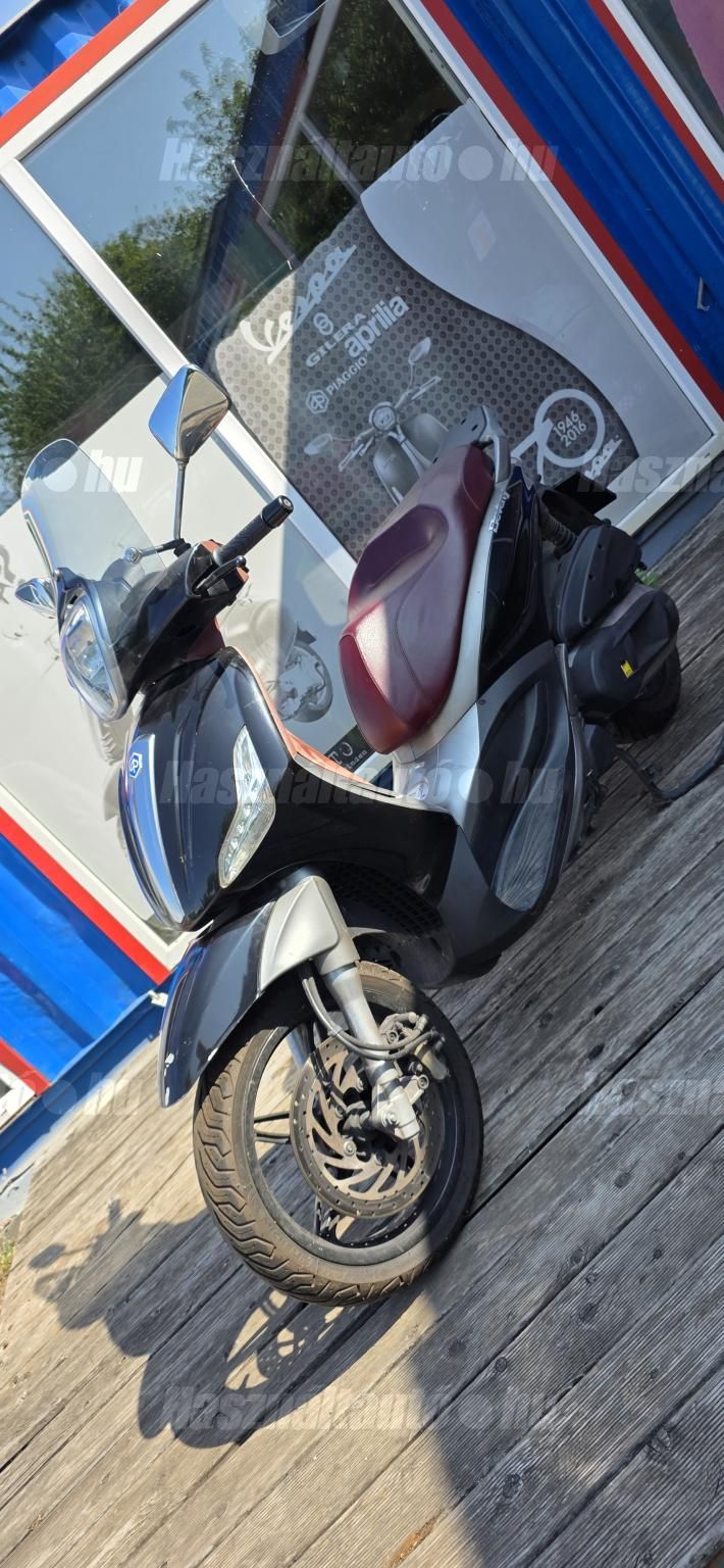 PIAGGIO BEVERLY 350 2012 - 1