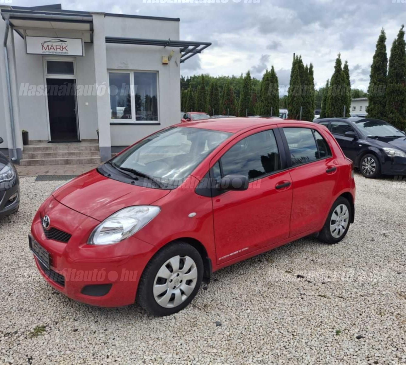 TOYOTA YARIS 2009/10 - 1
