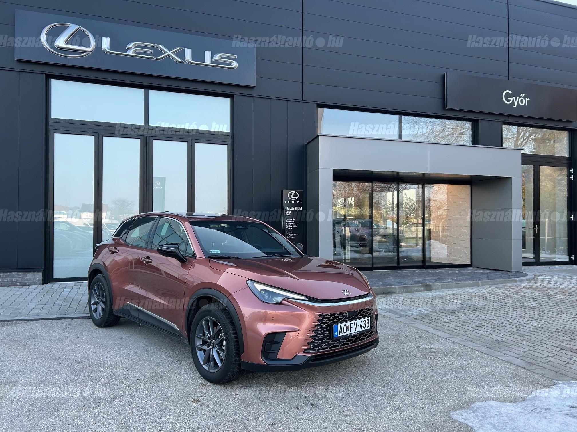 LEXUS LBX 2025/3 - 1