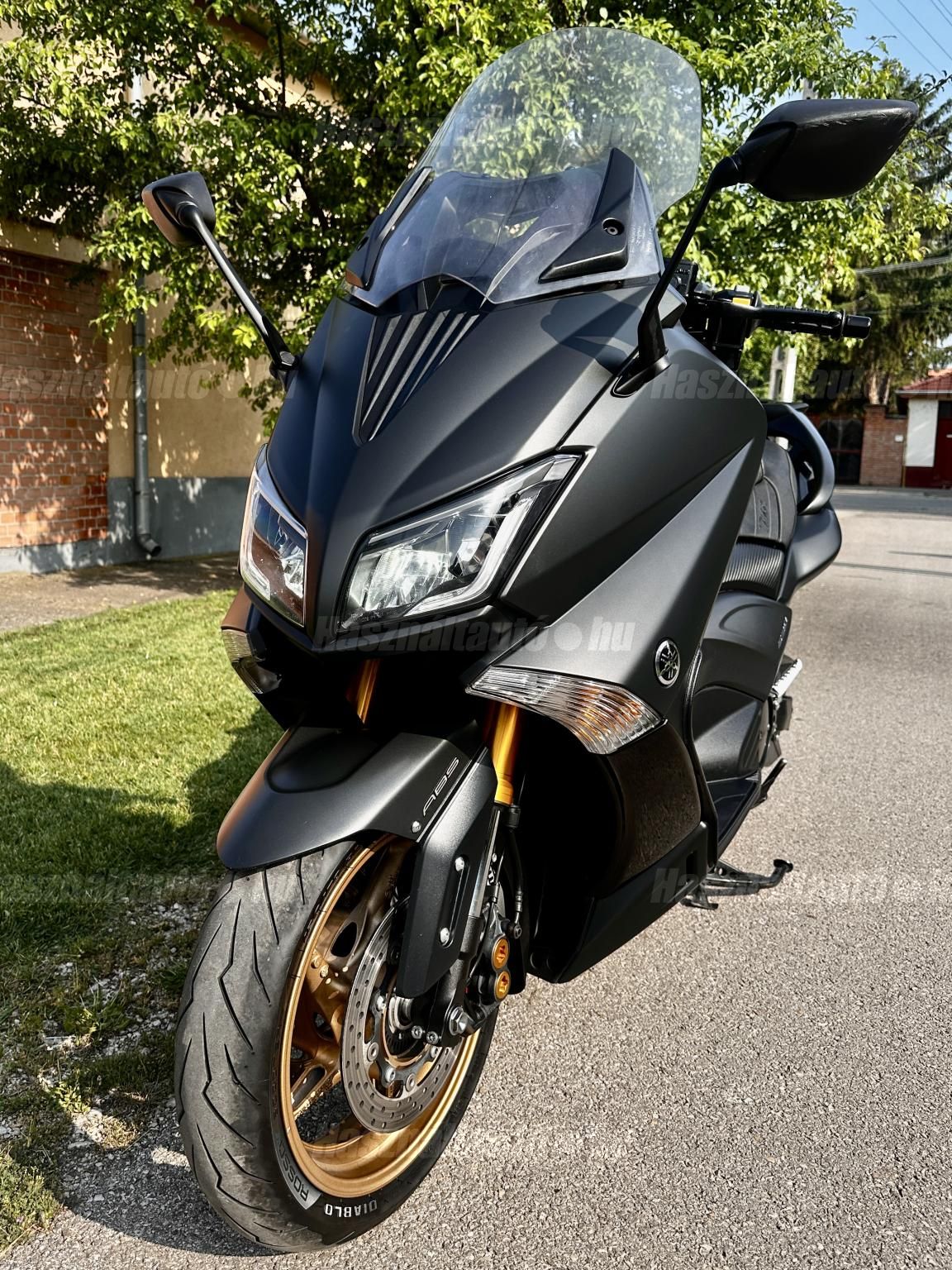 YAMAHA TMAX 2016 - 1