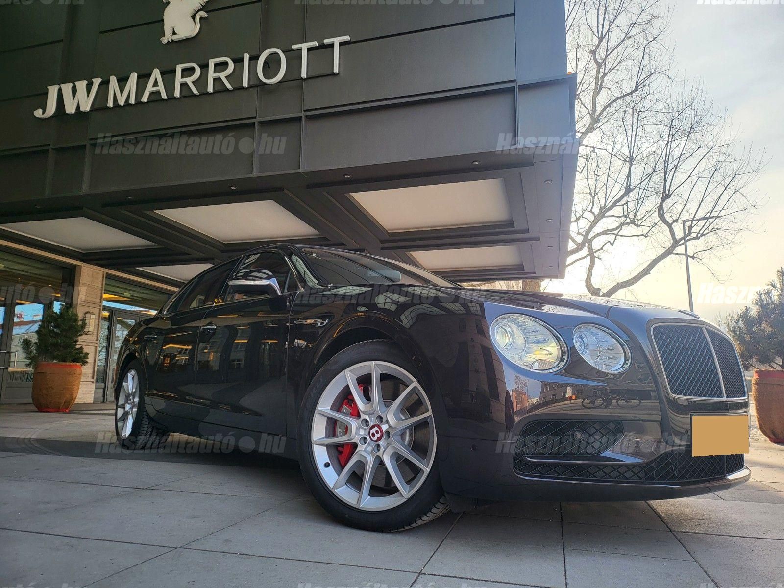 BENTLEY FLYING SPUR 2024/9 - 1