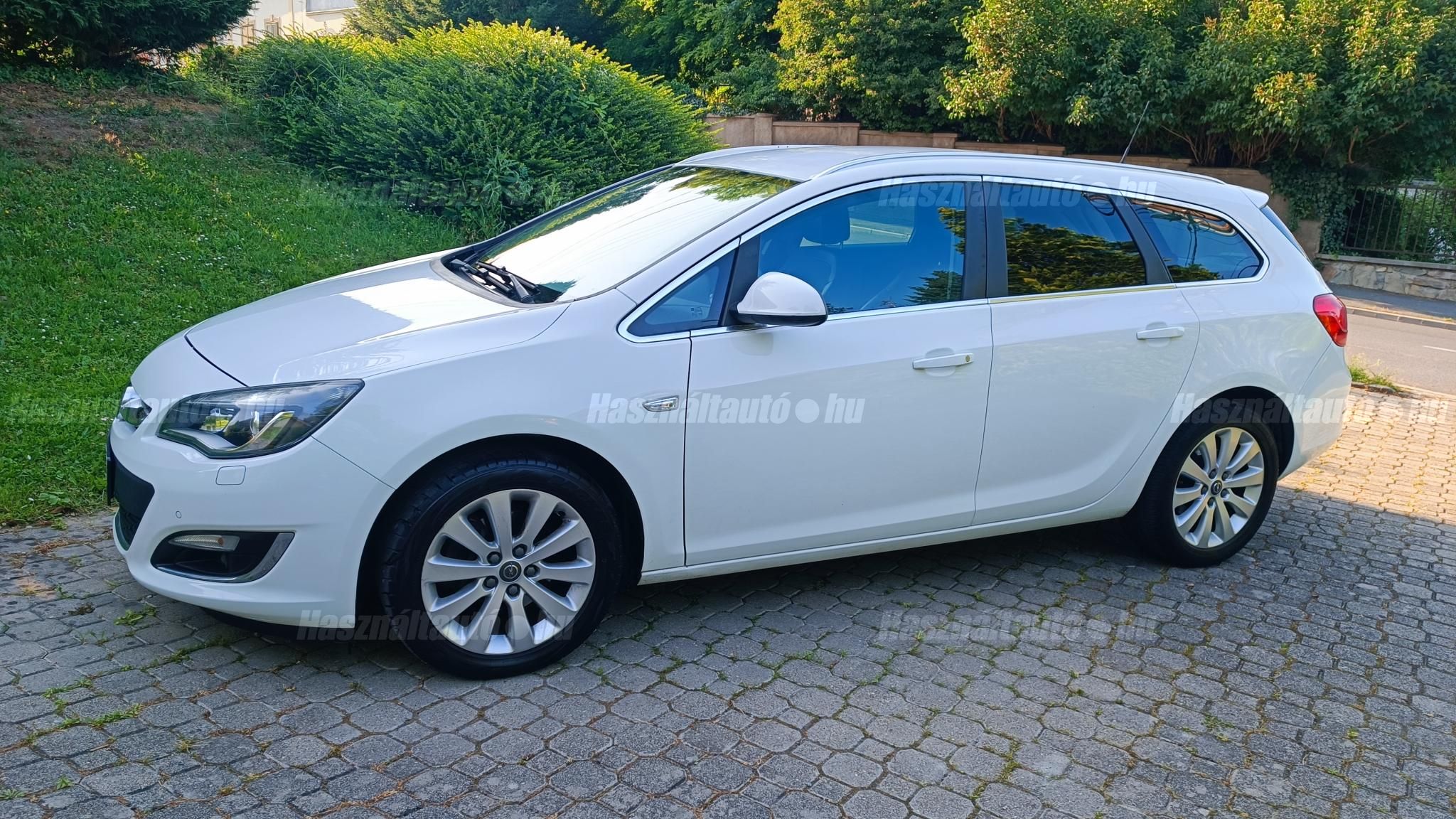 OPEL ASTRA J 2014/6 - 1