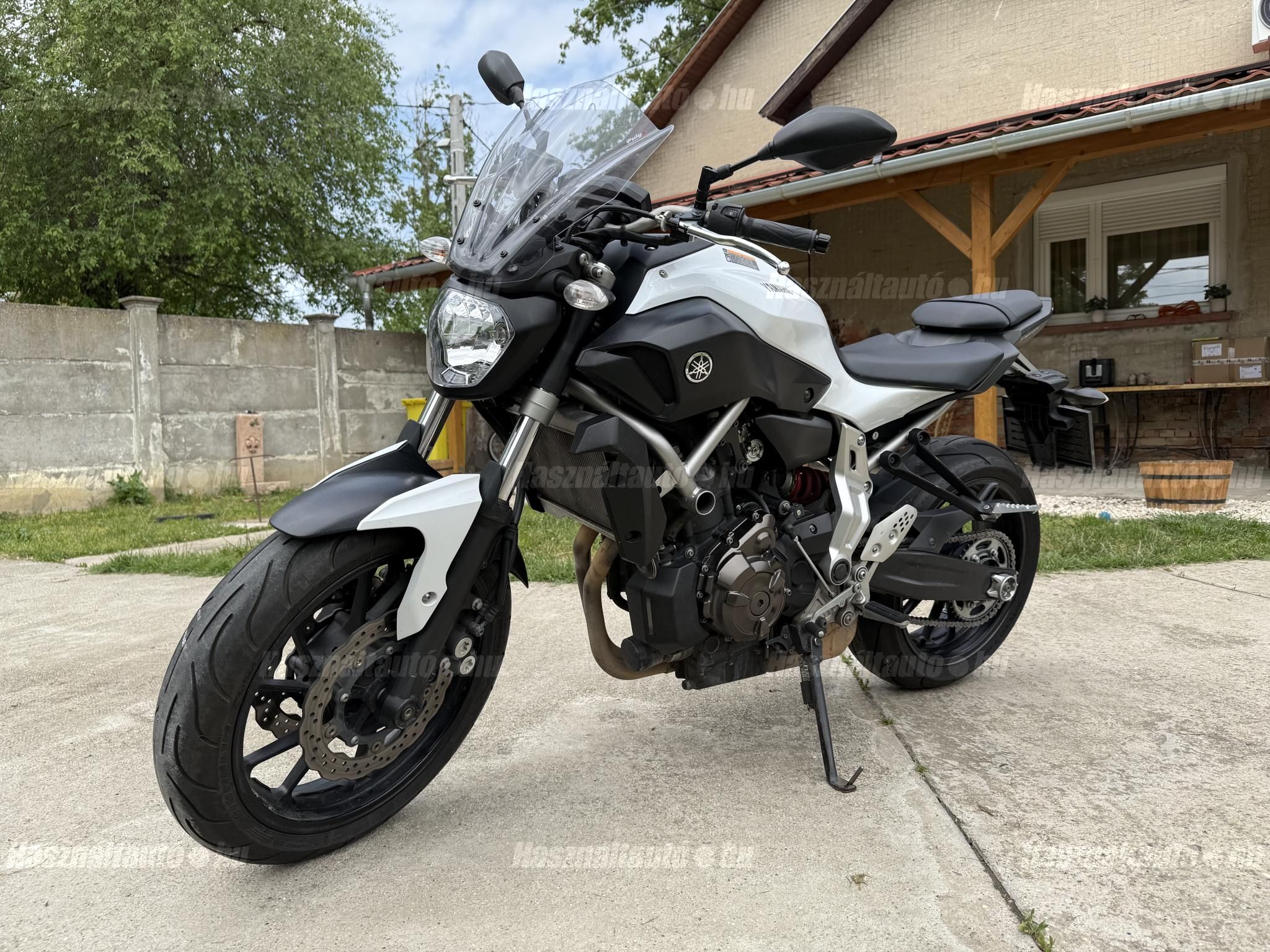 YAMAHA MT-07 2014/7 - 1