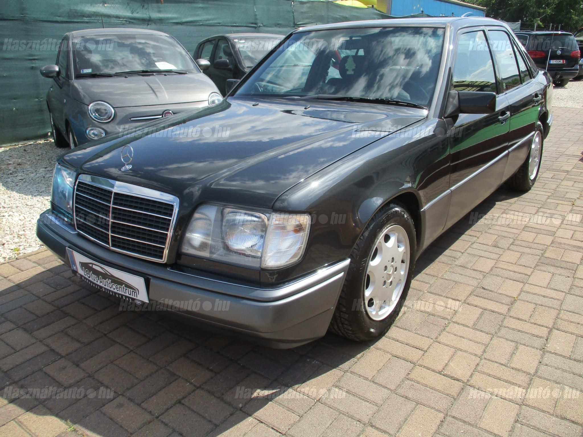 MERCEDES-BENZ E 220 1995/12 - 1