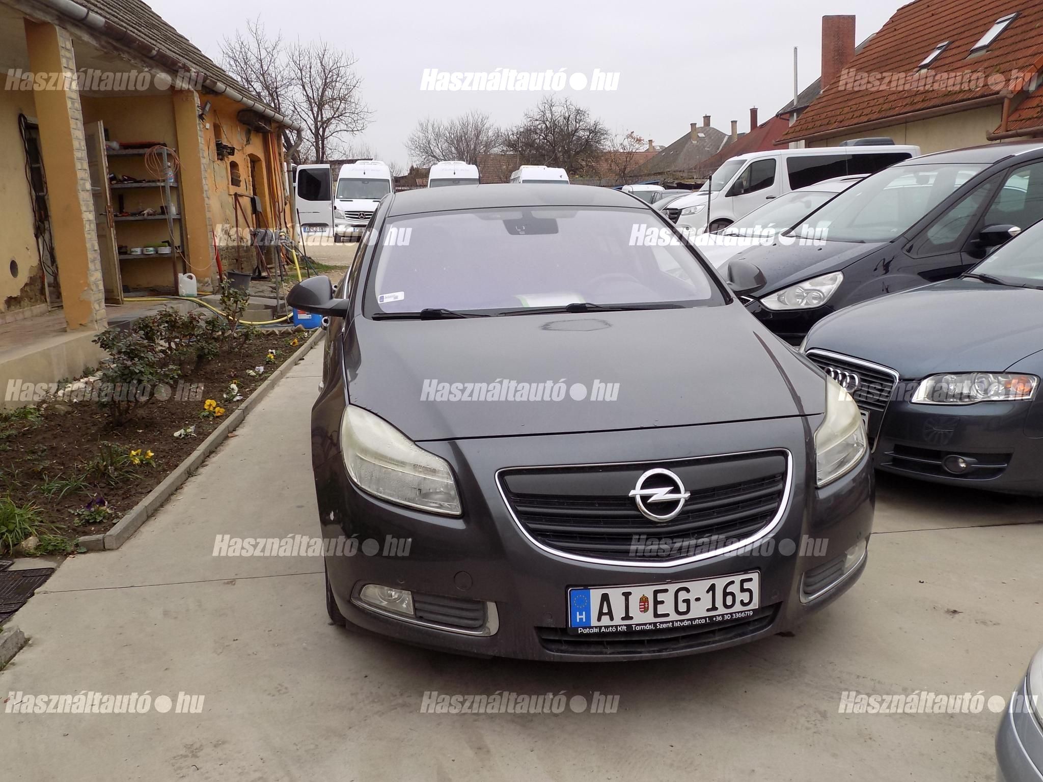 OPEL INSIGNIA 2010/6 - 1
