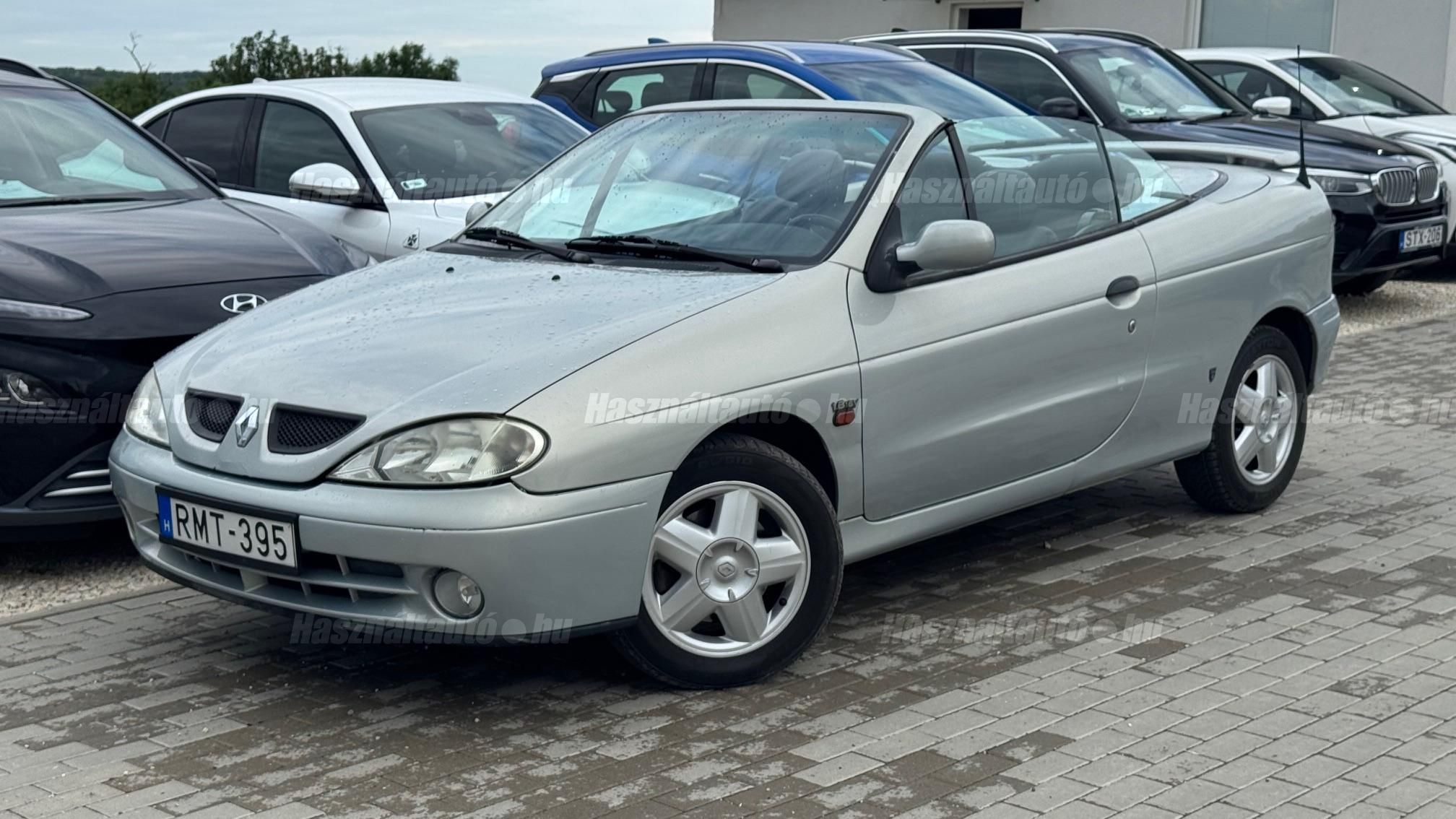 RENAULT MEGANE 1999/8 - 1