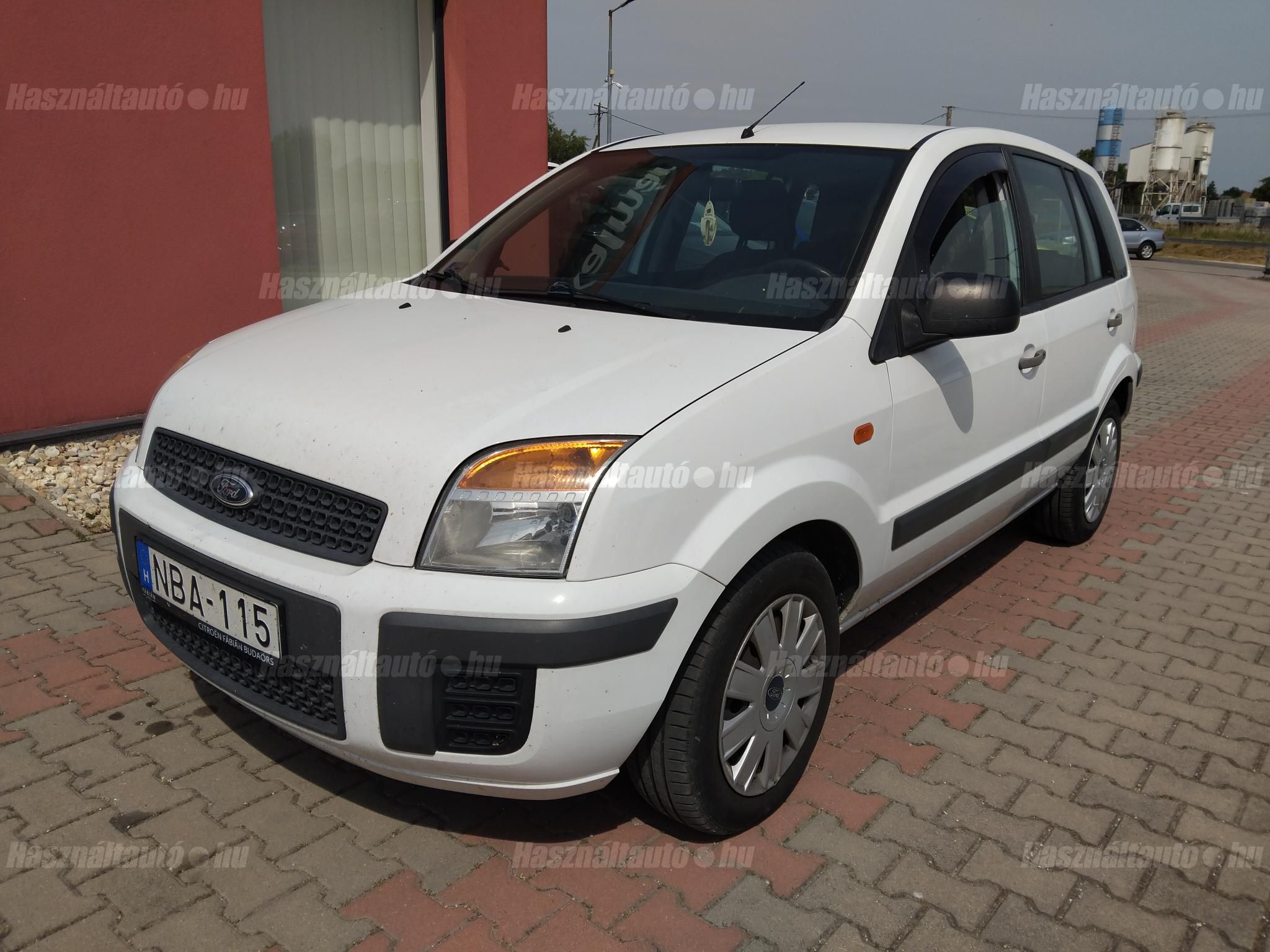 FORD FUSION 2010/10 - 1