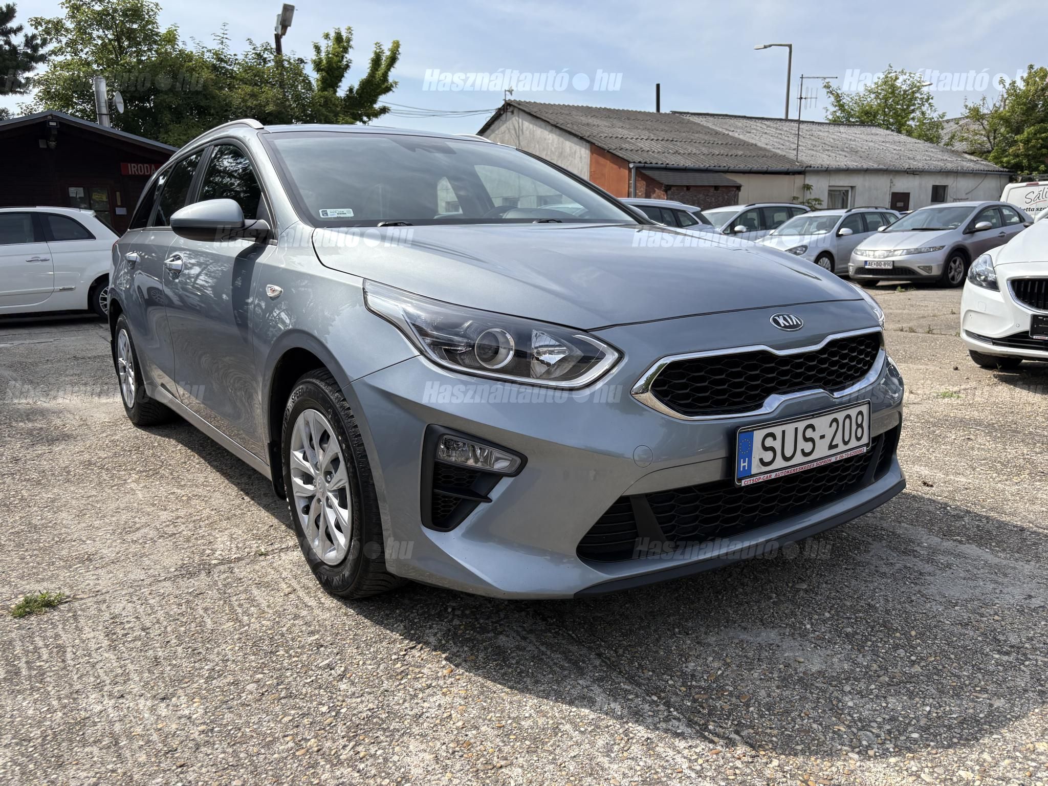 KIA CEE'D 2021/7 - 1