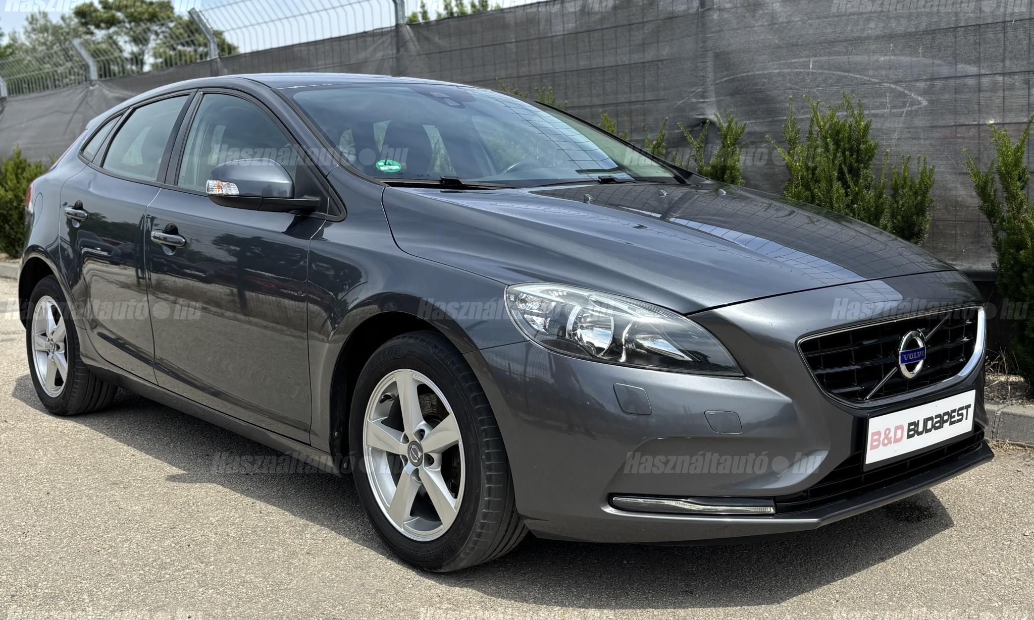 VOLVO V40 2014/3 - 1