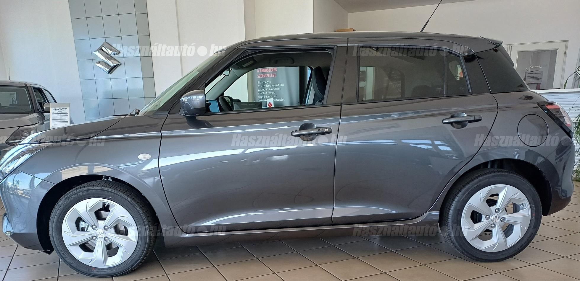 SUZUKI SWIFT 2025 - 1