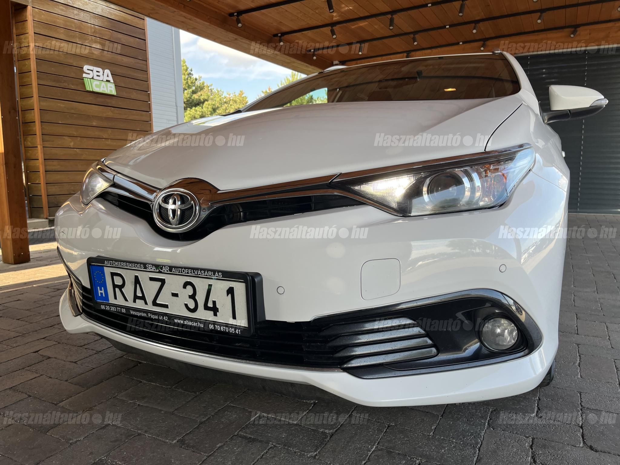 TOYOTA AURIS 2018/8 - 1