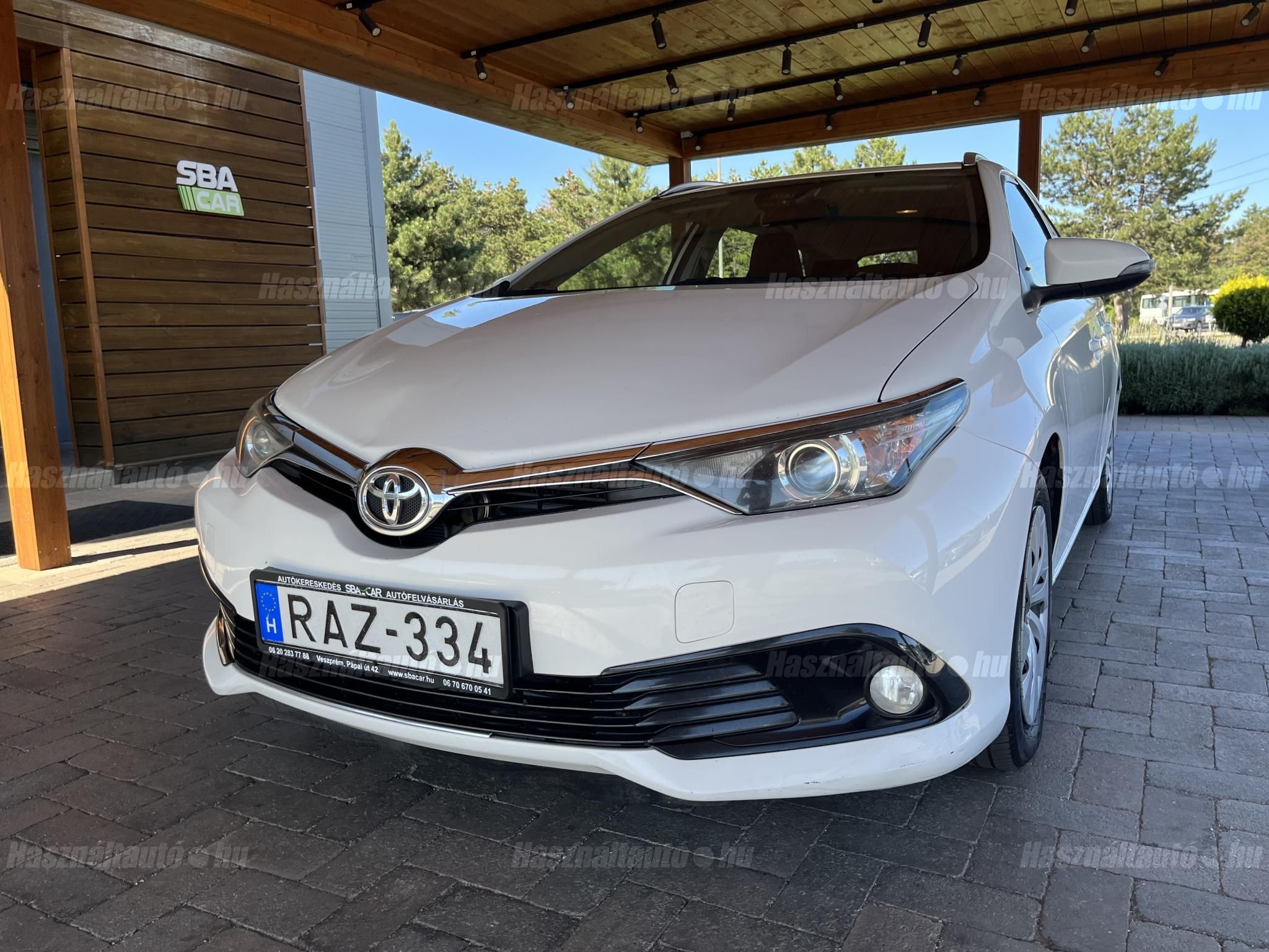 TOYOTA AURIS 2018/8 - 1